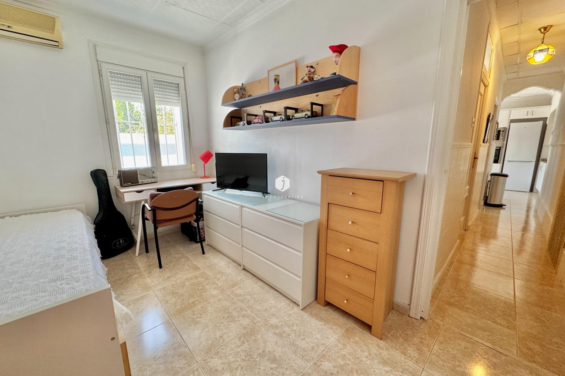 Z drugiej ręki - Villa -
Dolores - Comunidad Valenciana