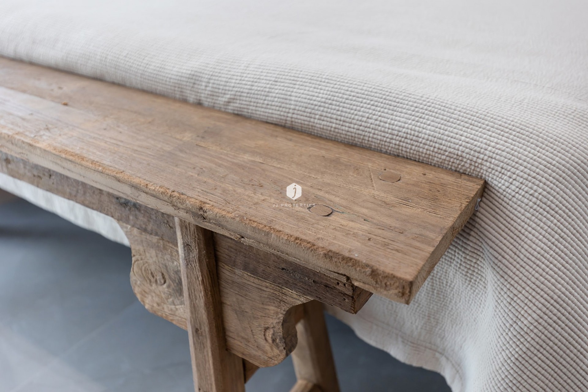 Z drugiej ręki - Villa -
El Chaparral - Inland