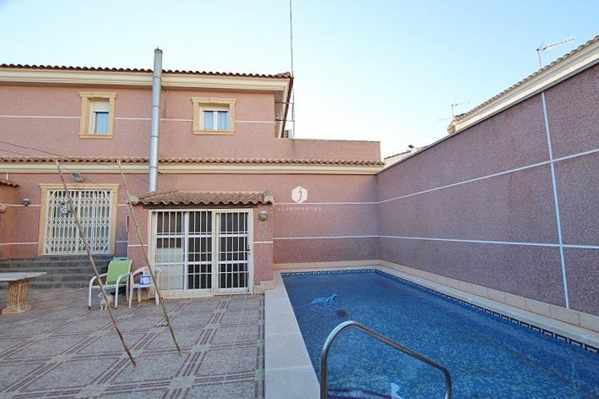 Z drugiej ręki - Villa -
Formentera del Segura - C- Cooperativa