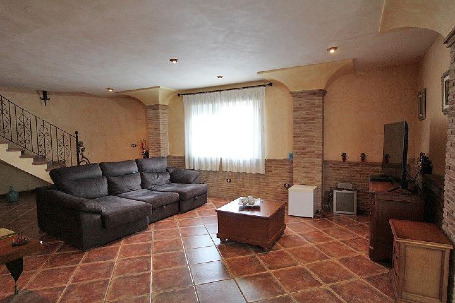 Z drugiej ręki - Villa -
Formentera del Segura - C- Cooperativa