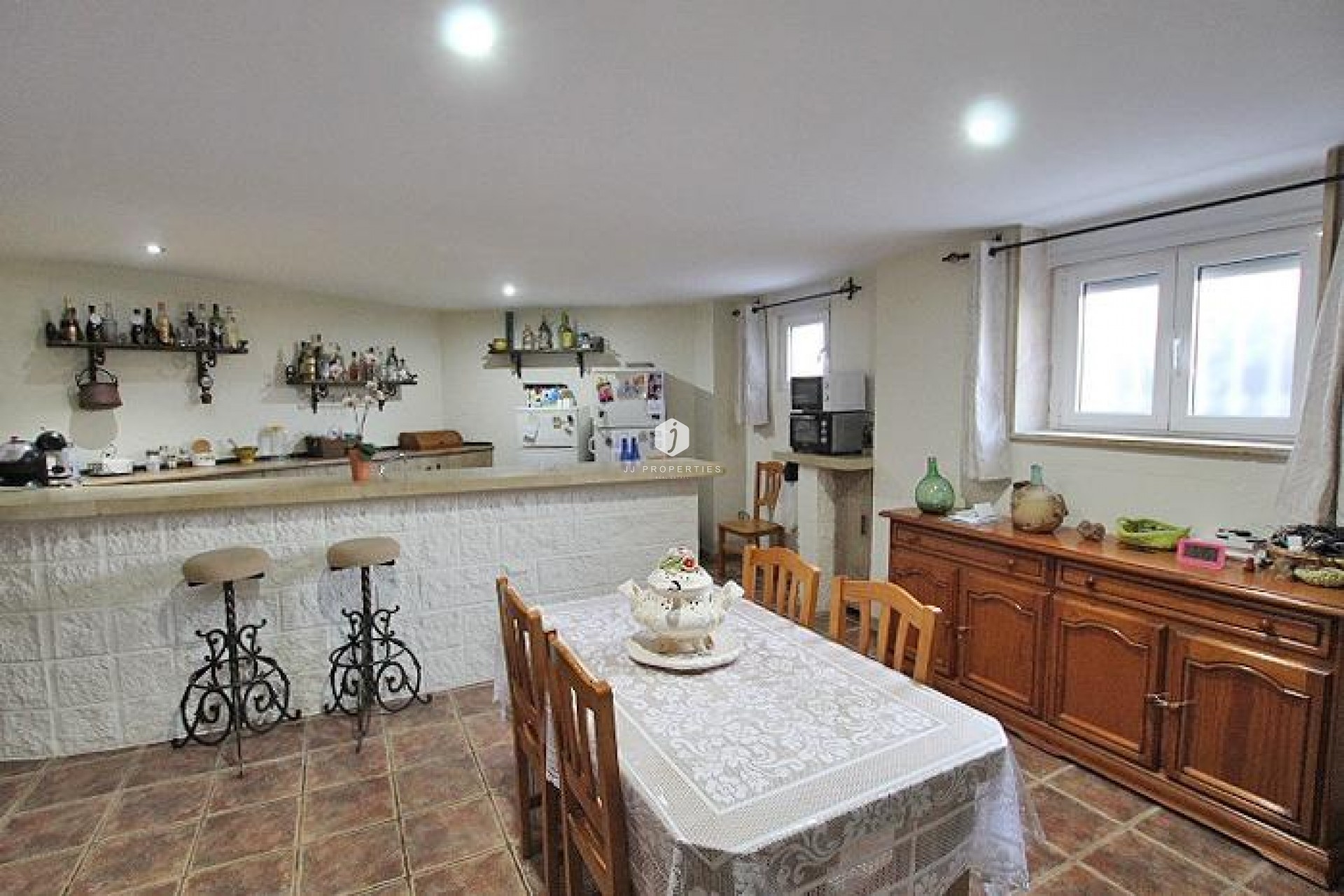 Z drugiej ręki - Villa -
Formentera del Segura - C- Cooperativa