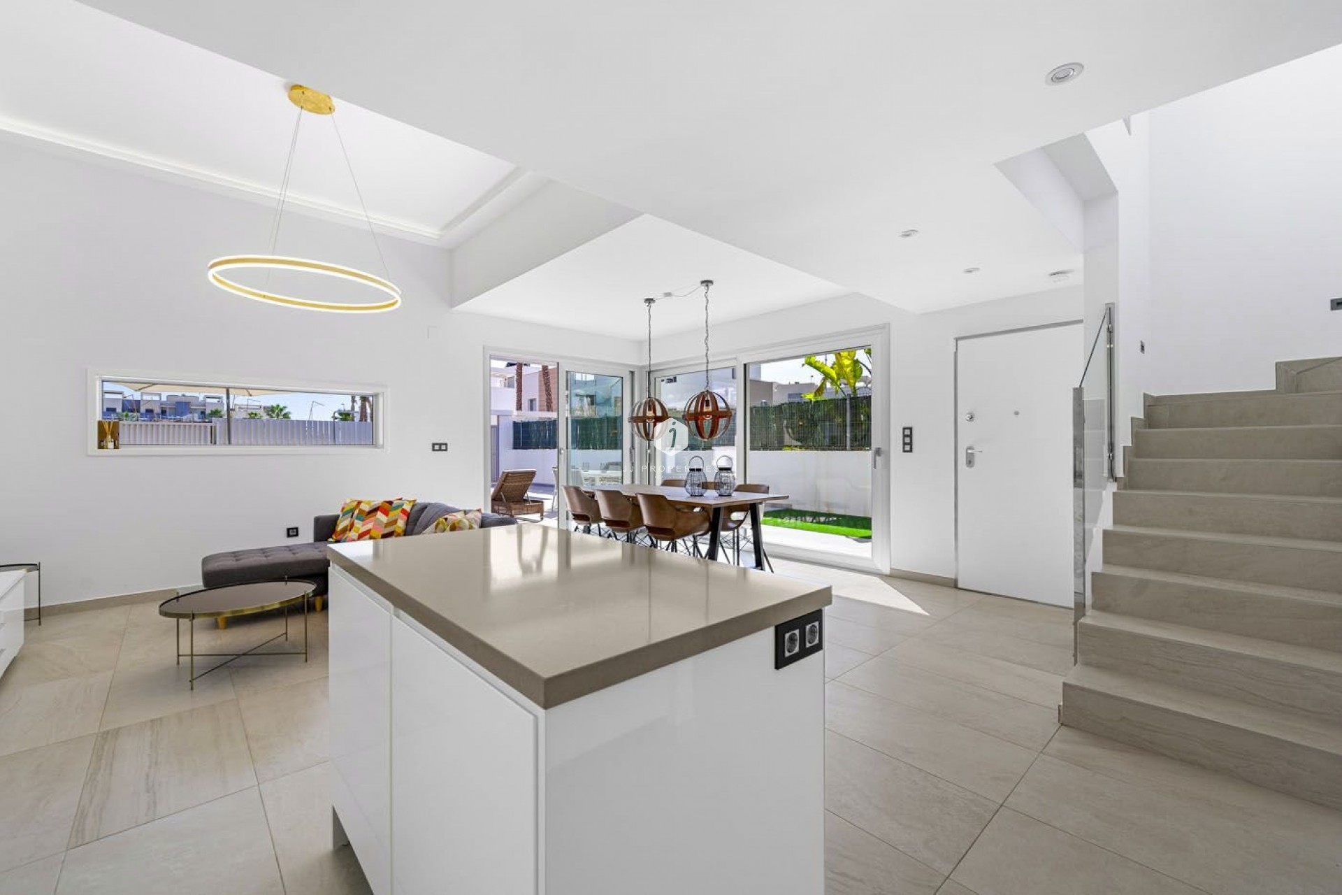 Z drugiej ręki - Villa -
Guardamar del Segura - Costa Blanca