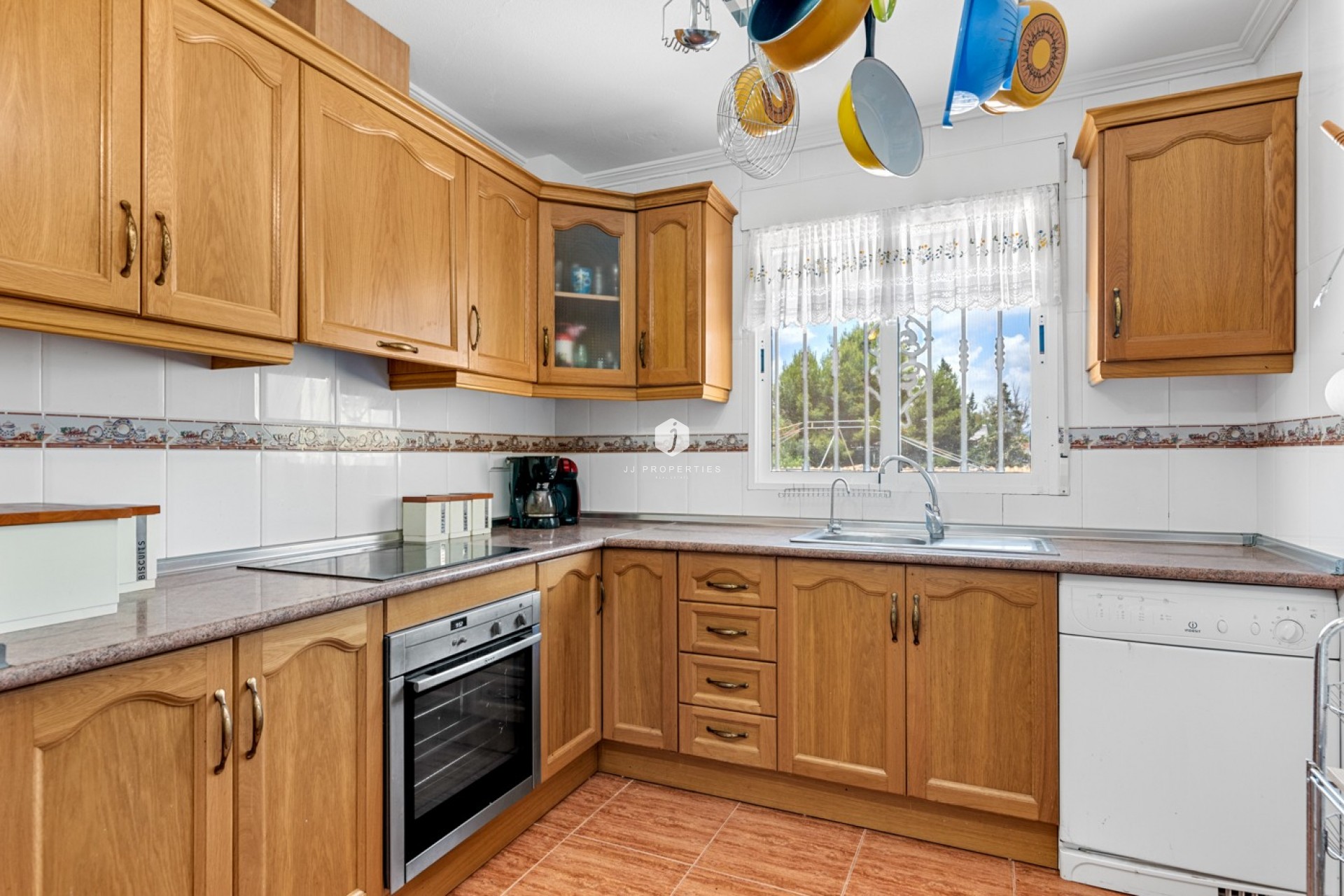 Z drugiej ręki - Villa -
Jacarilla - Inland