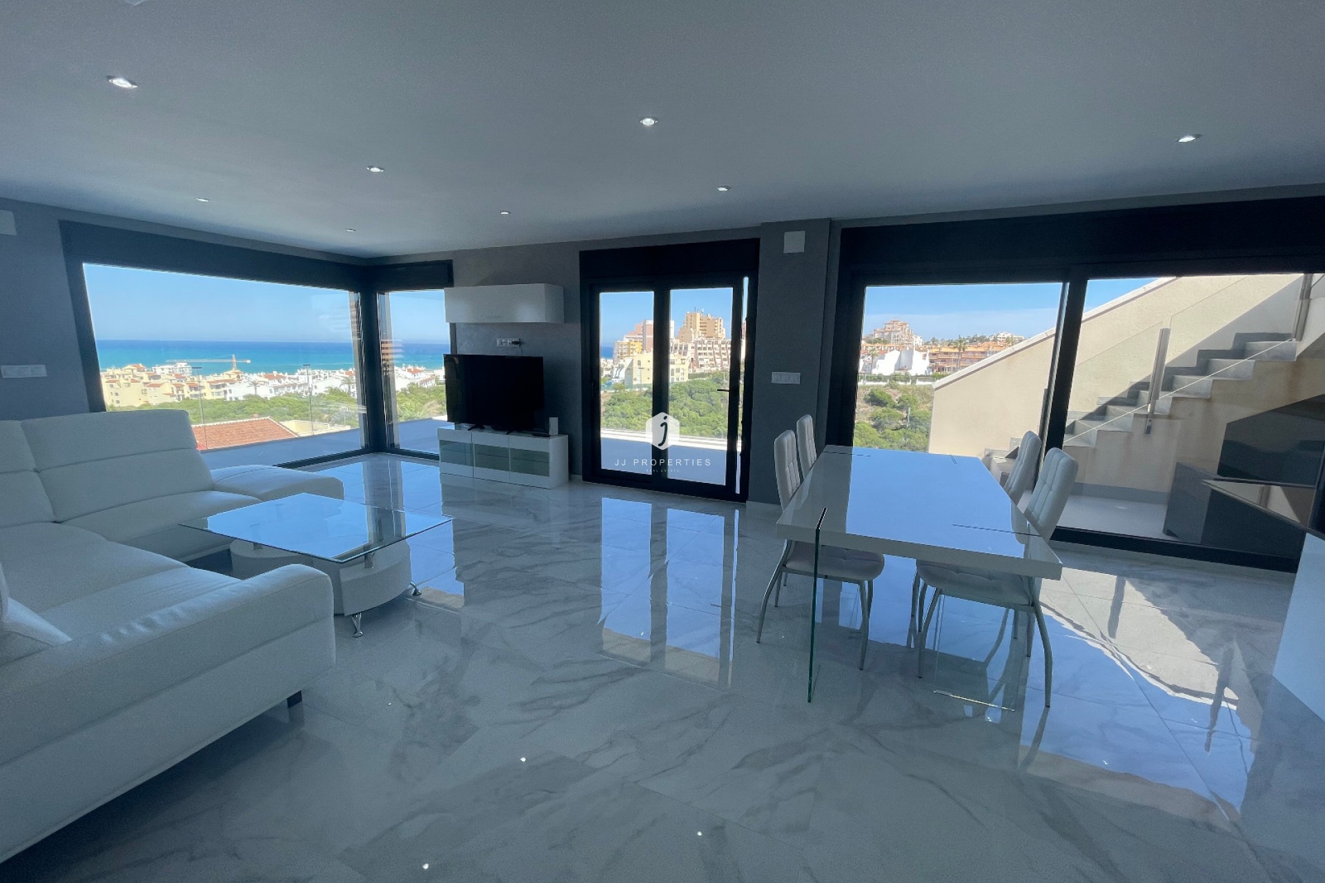 Z drugiej ręki - Villa -
La Mata - Costa Blanca