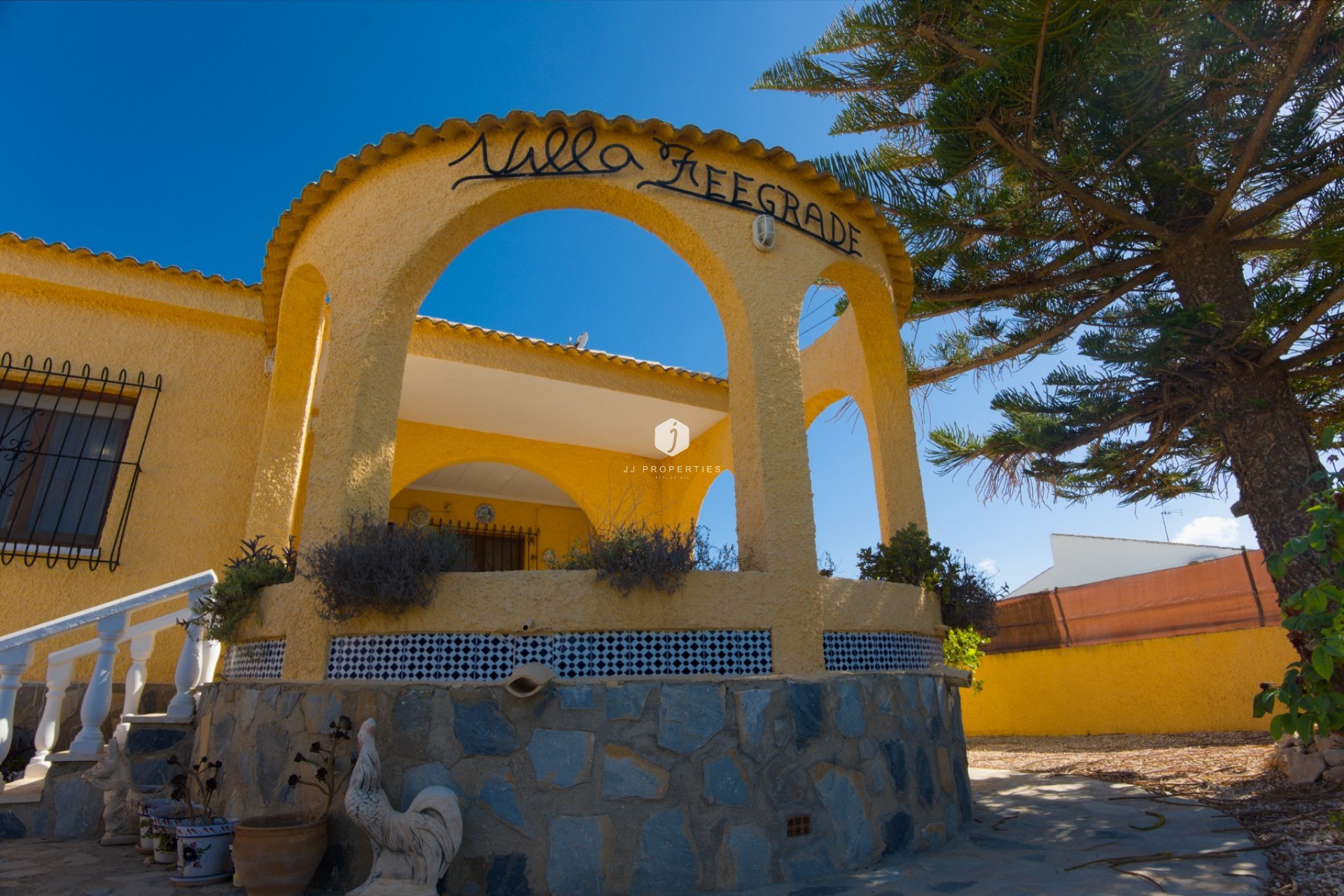 Z drugiej ręki - Villa -
La Siesta - Costa Blanca