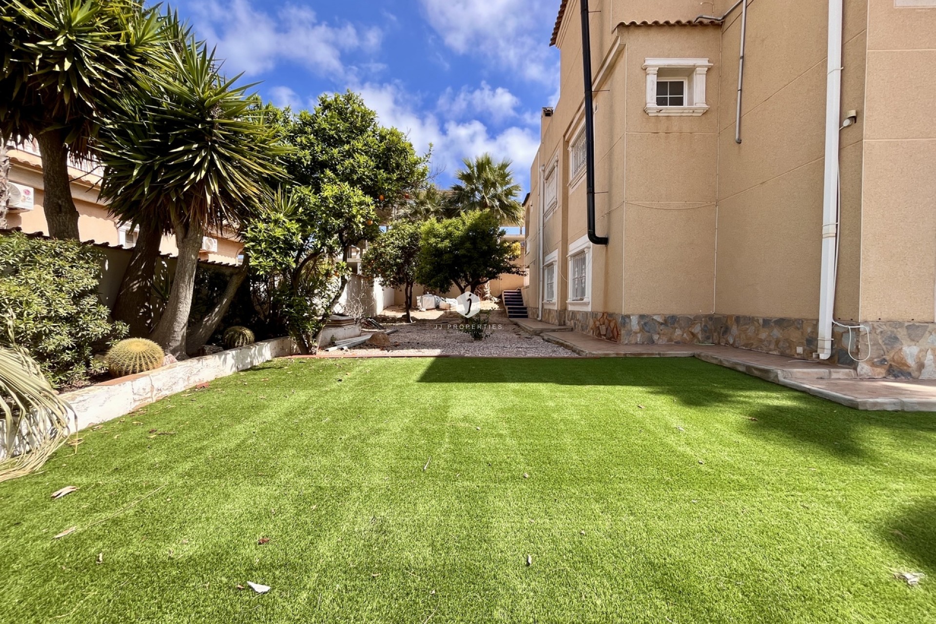 Z drugiej ręki - Villa -
La Zenia - Costa Blanca