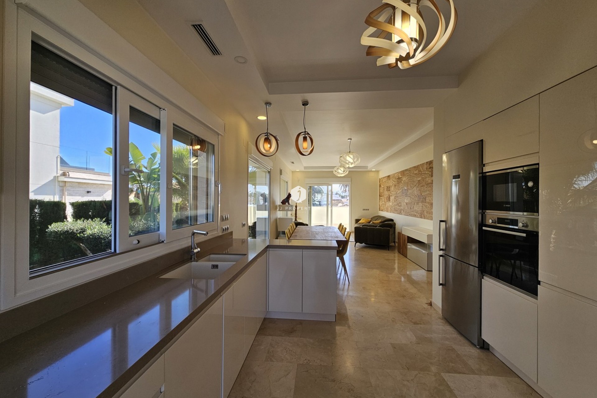 Z drugiej ręki - Villa -
La Zenia - Costa Blanca