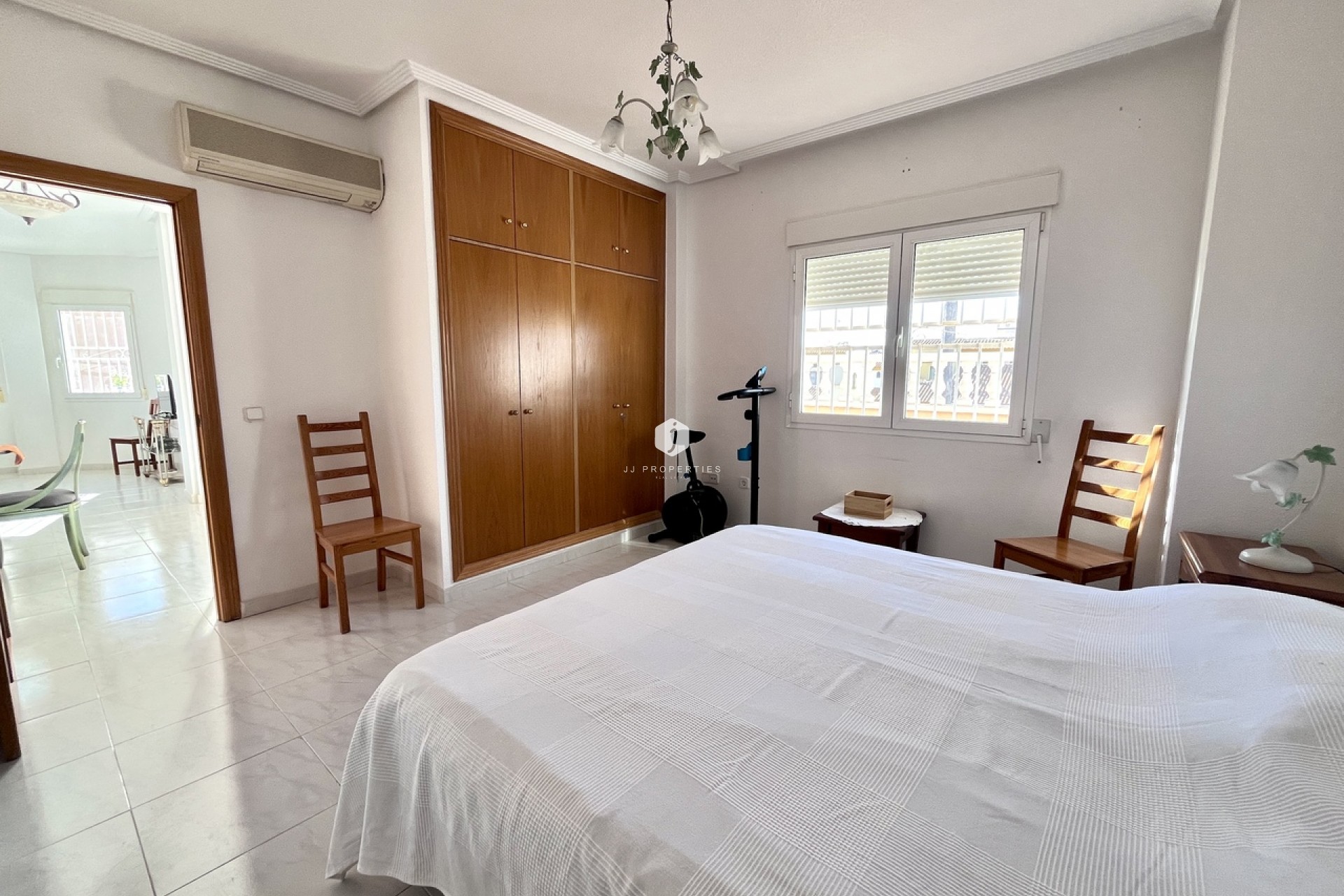 Z drugiej ręki - Villa -
La Zenia - Costa Blanca