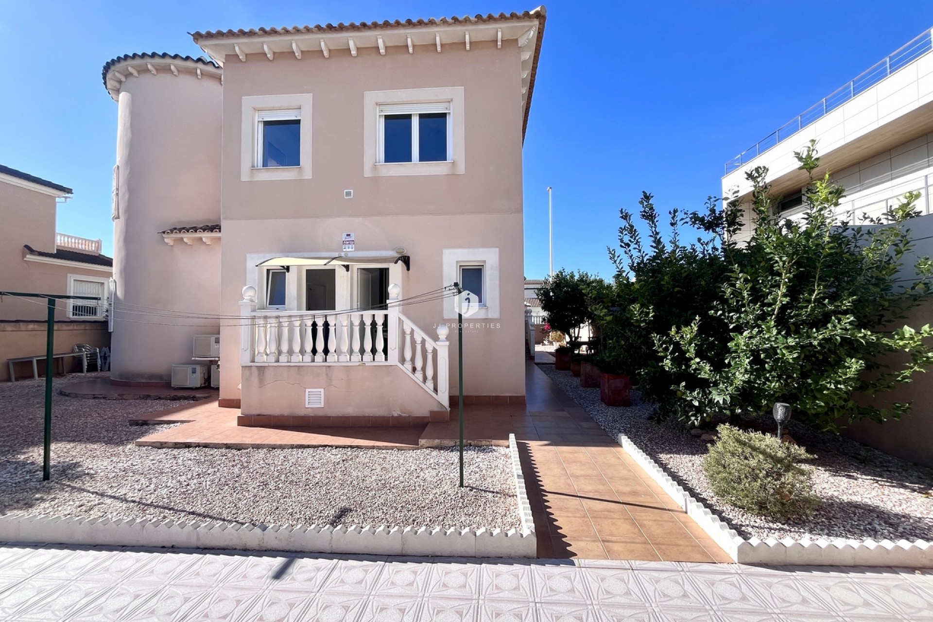 Z drugiej ręki - Villa -
La Zenia - Costa Blanca