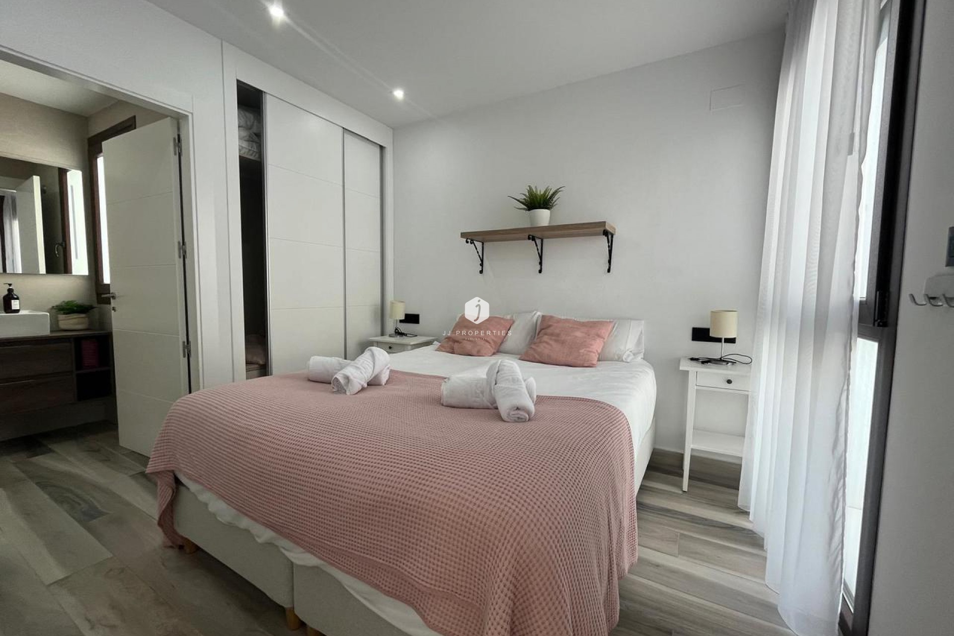 Z drugiej ręki - Villa -
Los Balcones - Costa Blanca