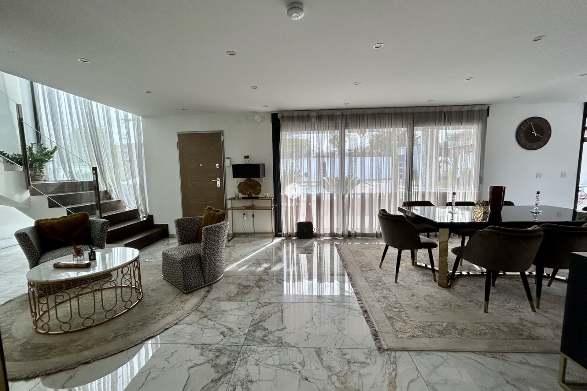 Z drugiej ręki - Villa -
Los Balcones - Costa Blanca