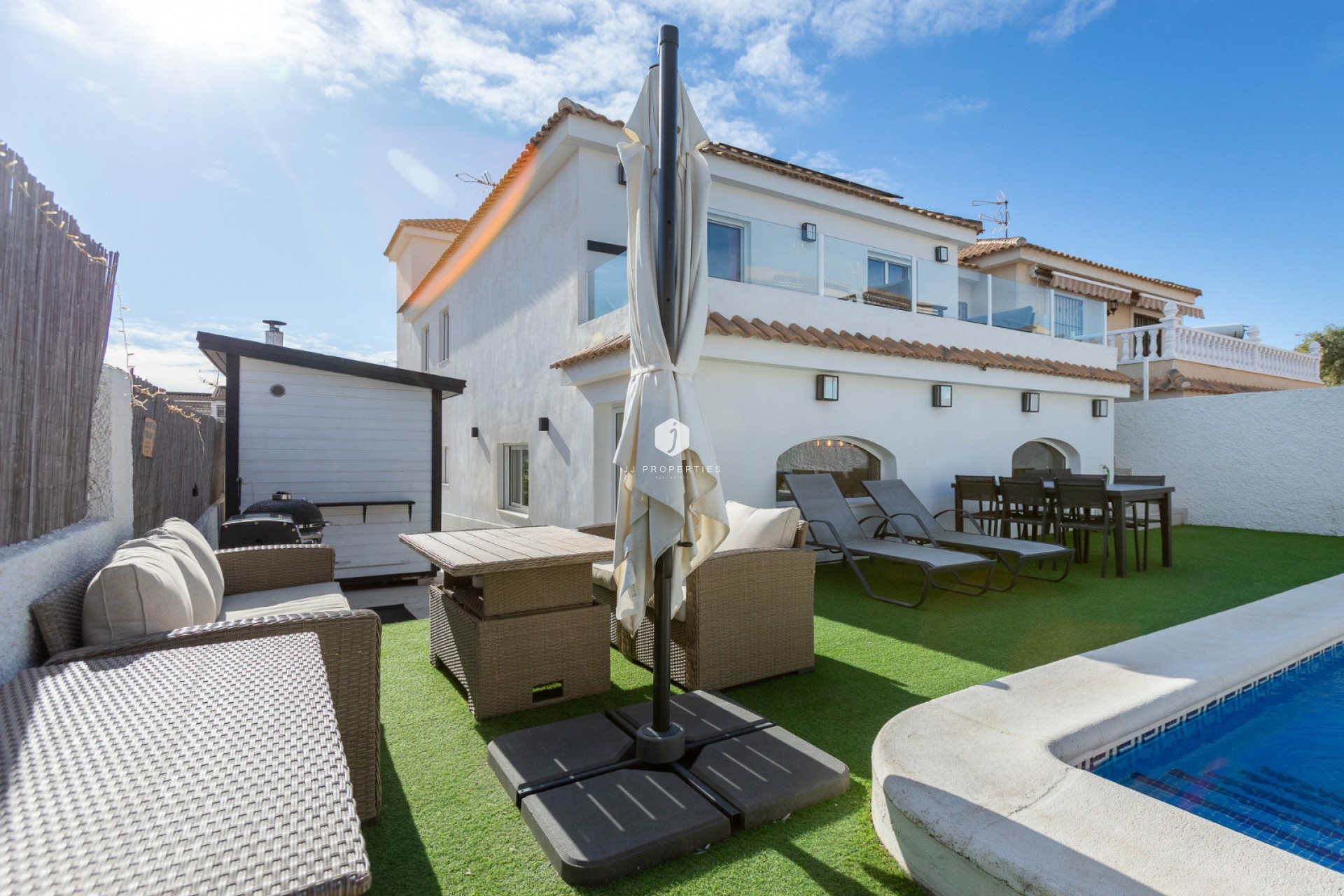 Z drugiej ręki - Villa -
Los Balcones - Costa Blanca