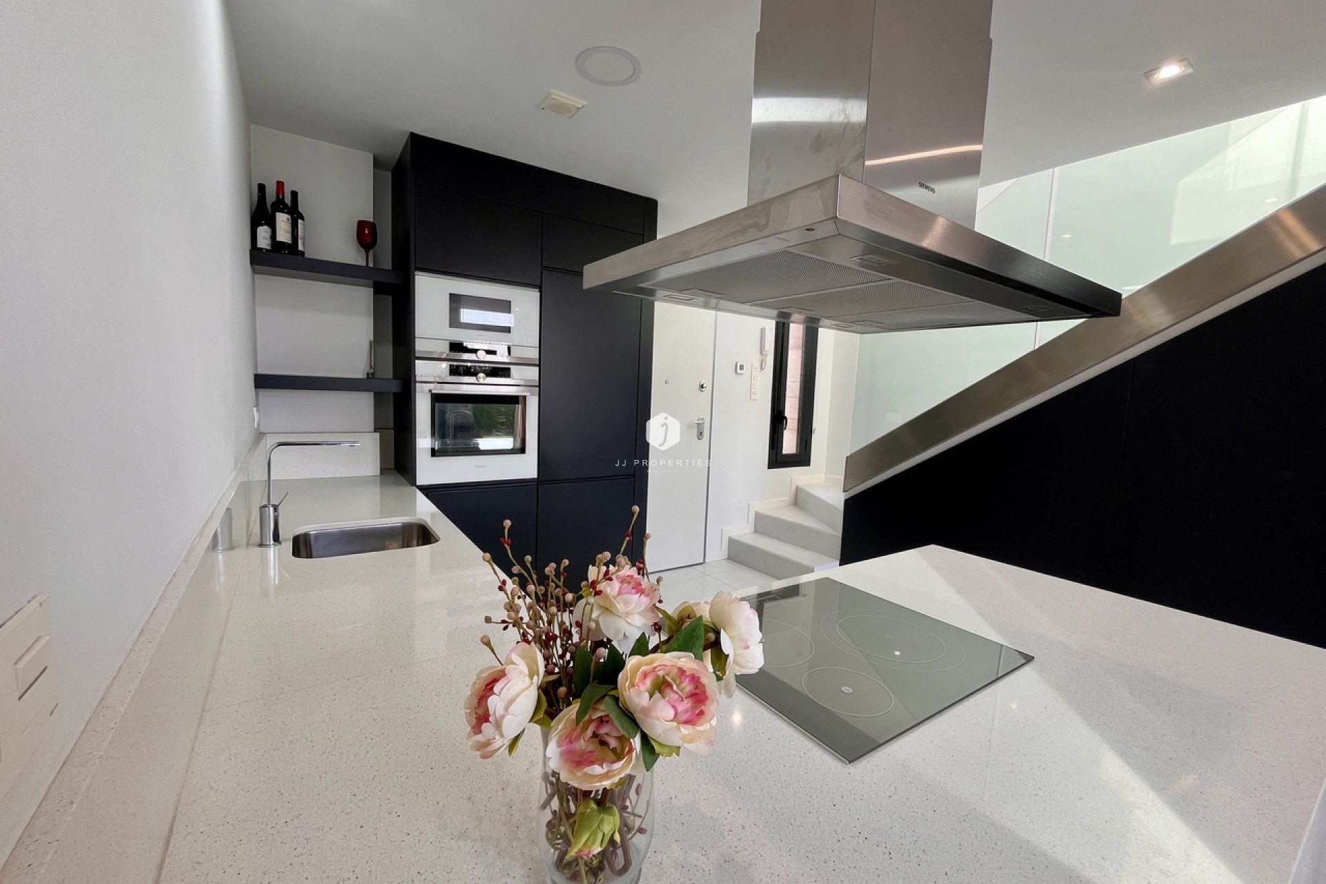 Z drugiej ręki - Villa -
Los Dolses - Inland