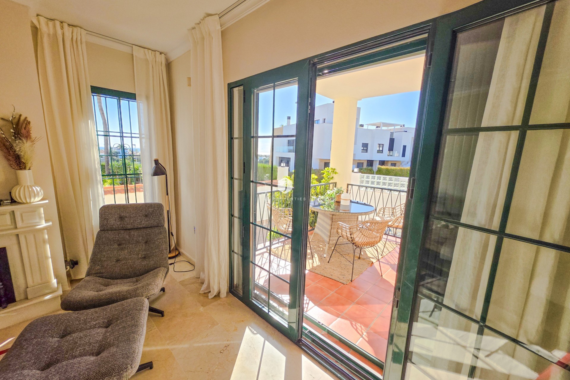 Z drugiej ręki - Villa -
Los Dolses - Inland