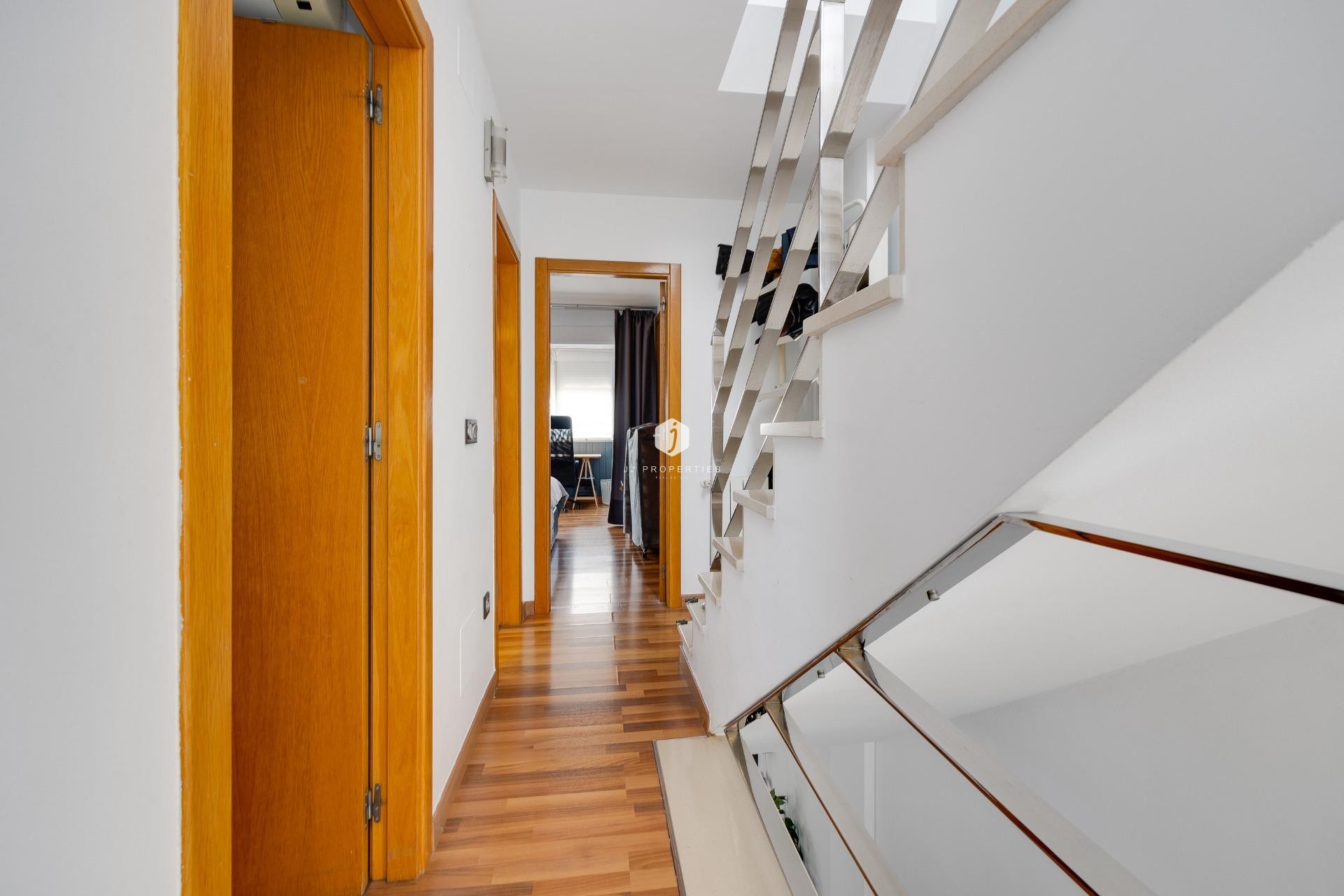 Z drugiej ręki - Villa -
Los Montesinos - La herrada