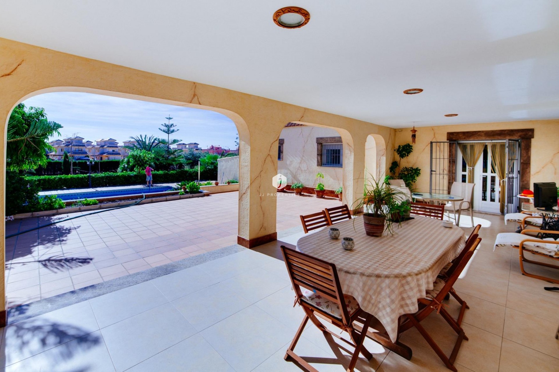 Z drugiej ręki - Villa -
Los Montesinos - Montesinos  Los