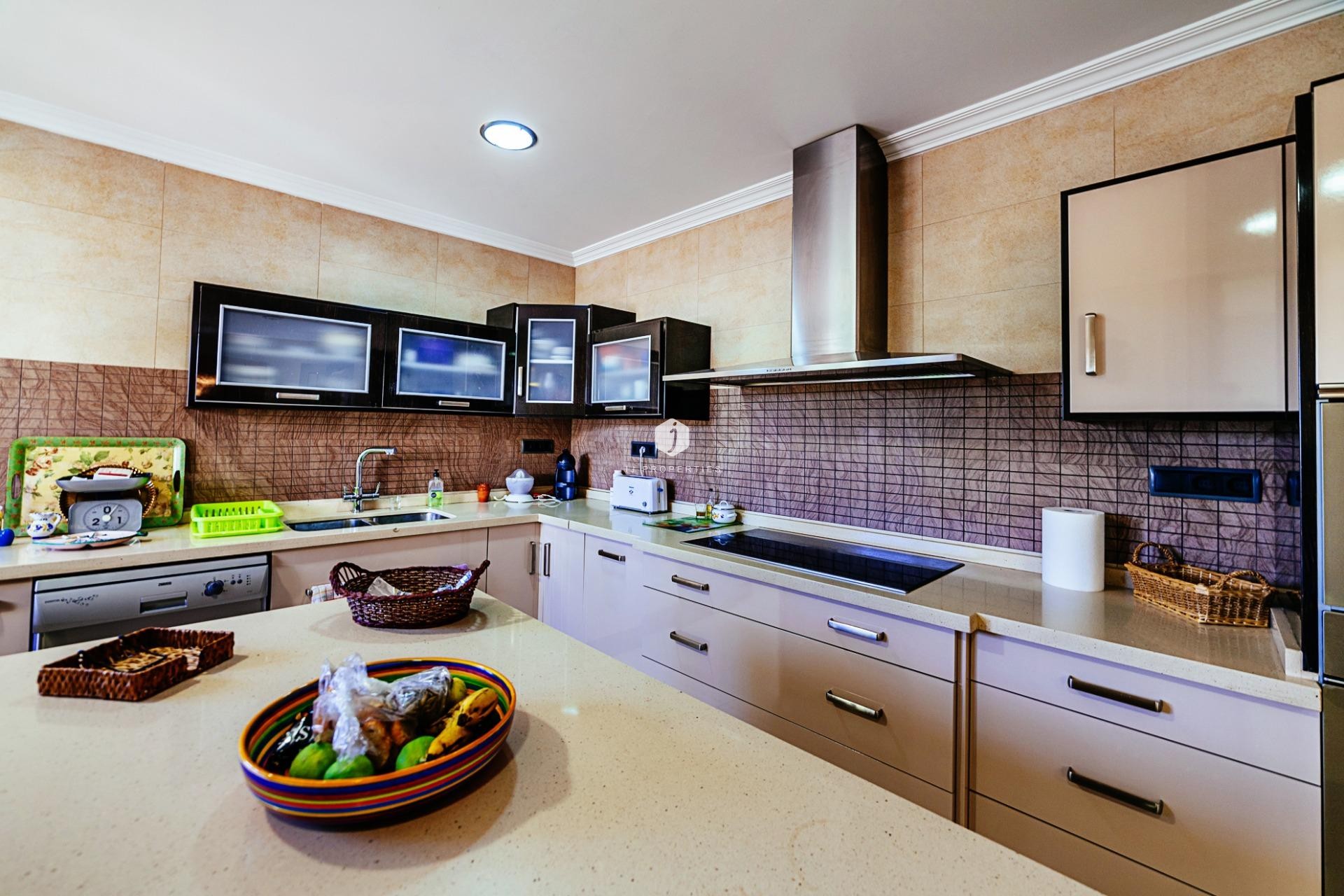 Z drugiej ręki - Villa -
Los Montesinos - Montesinos  Los