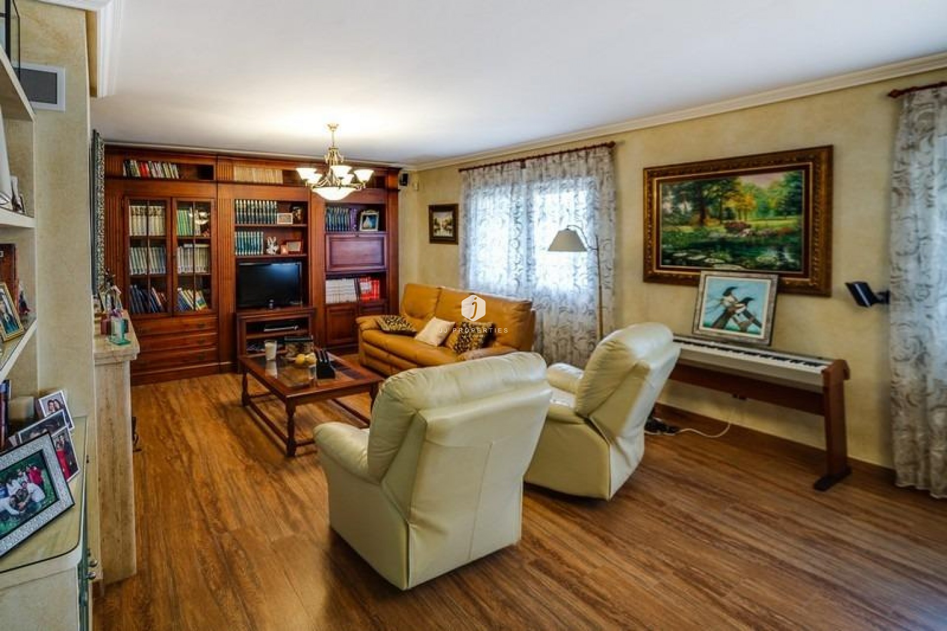 Z drugiej ręki - Villa -
Los Montesinos - Montesinos  Los