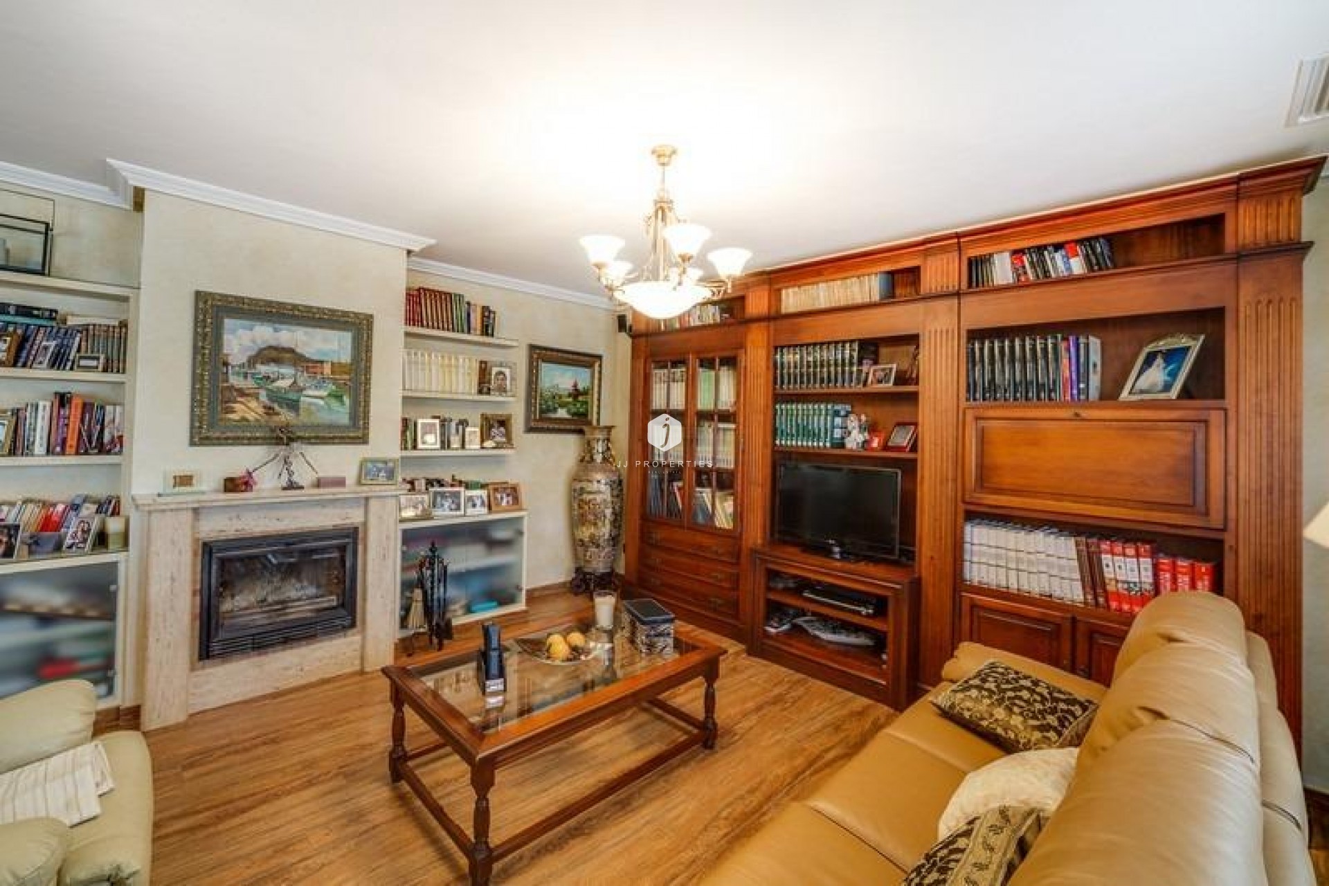 Z drugiej ręki - Villa -
Los Montesinos - Montesinos  Los