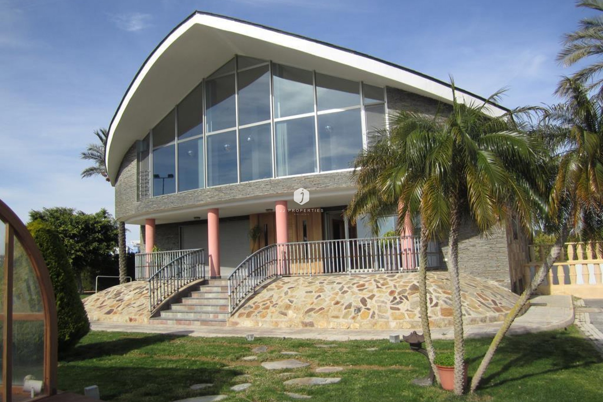 Z drugiej ręki - Villa -
Los Montesinos