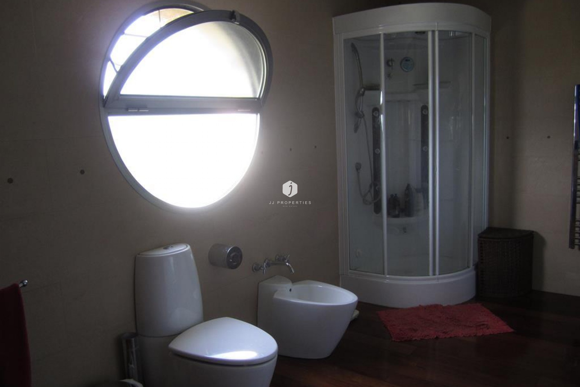 Z drugiej ręki - Villa -
Los Montesinos