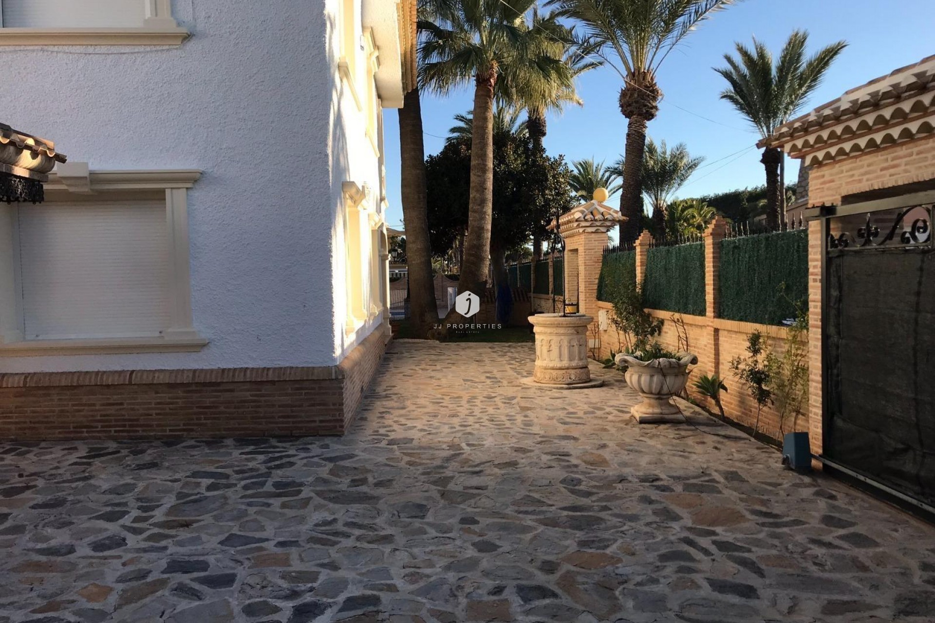 Z drugiej ręki - Villa -
Orihuela Costa - Cabo Roig