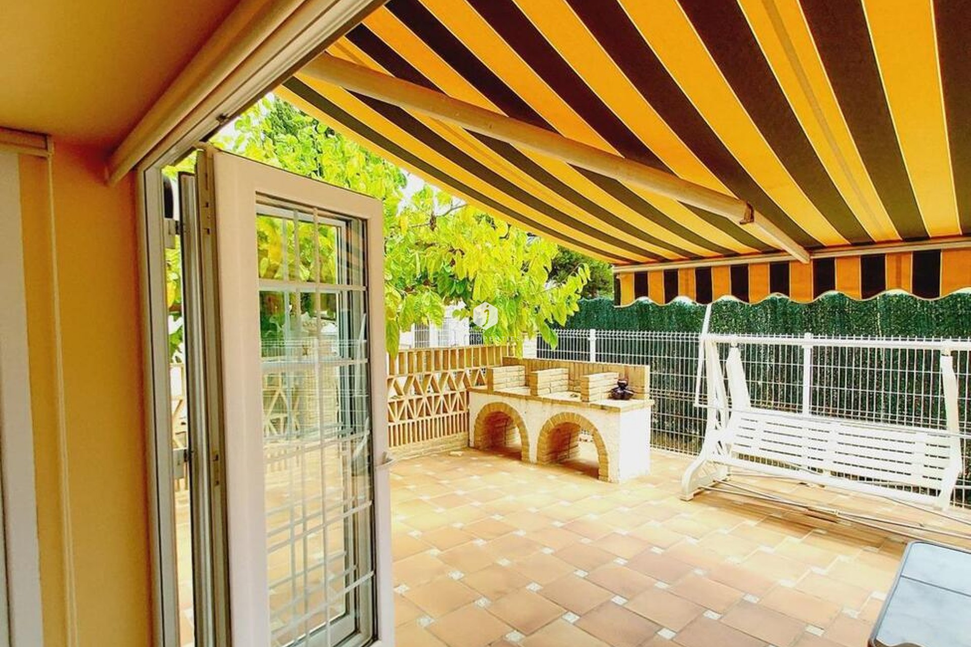 Z drugiej ręki - Villa -
Orihuela Costa - Cabo Roig