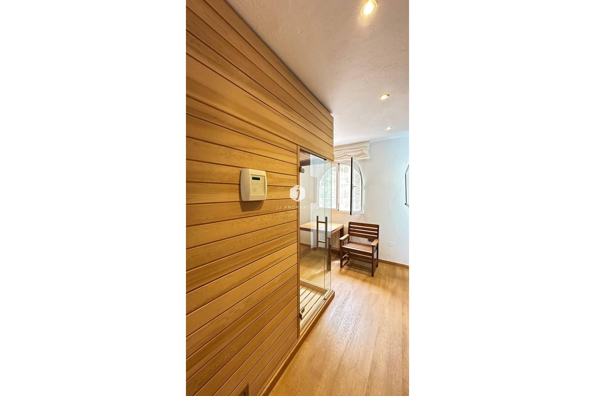 Z drugiej ręki - Villa -
Orihuela Costa - Campoamor