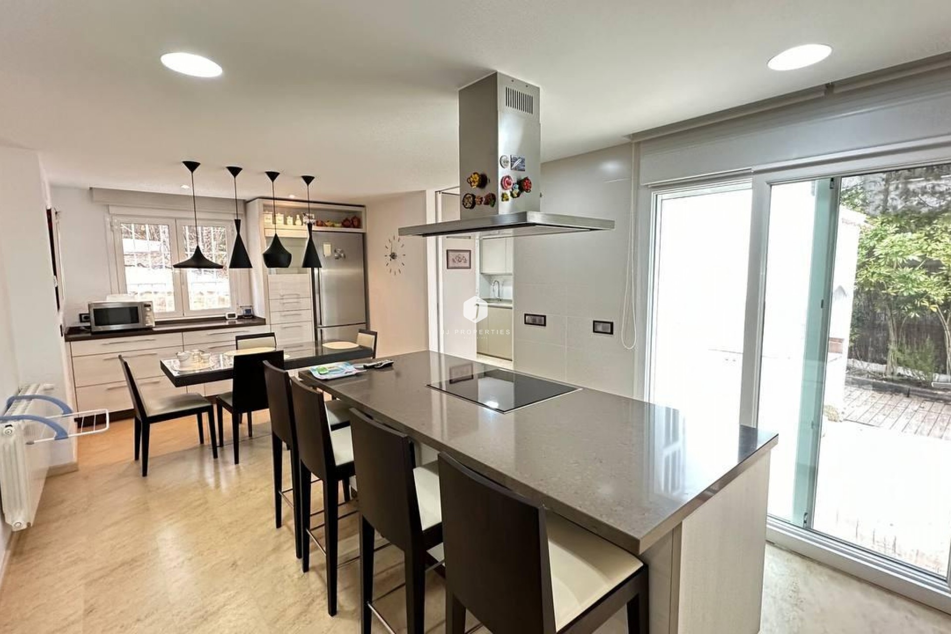 Z drugiej ręki - Villa -
Orihuela Costa - Campoamor