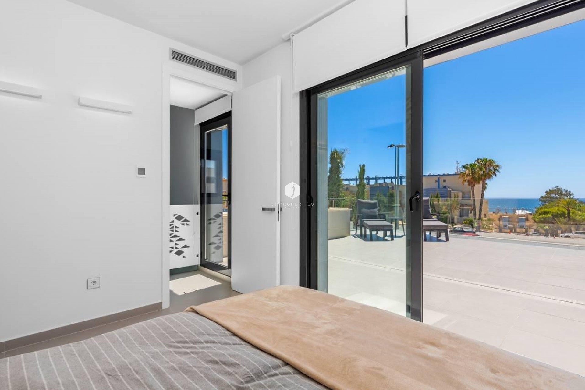 Z drugiej ręki - Villa -
Orihuela Costa - Campoamor