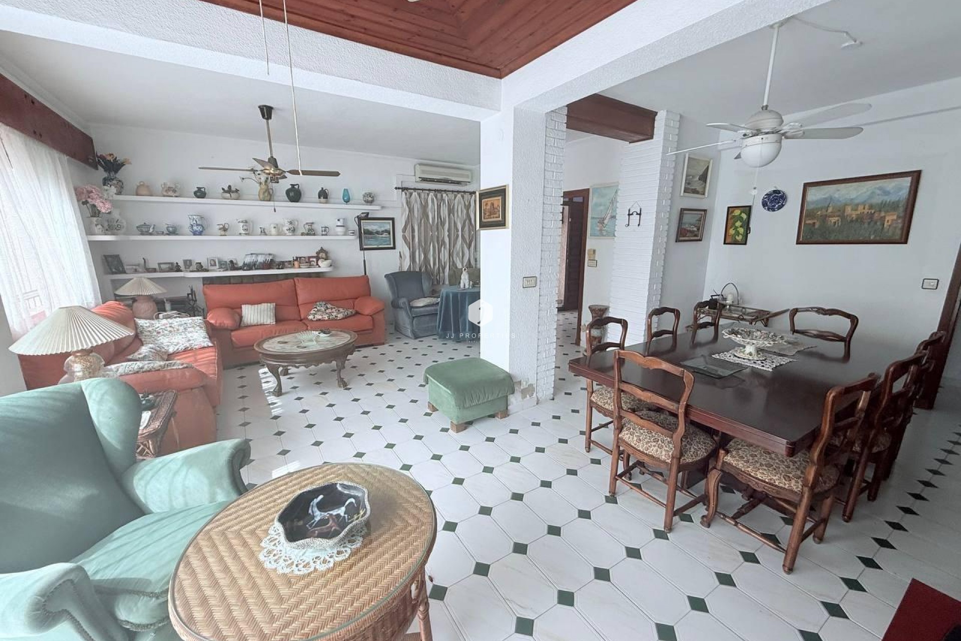 Z drugiej ręki - Villa -
Orihuela Costa - Campoamor