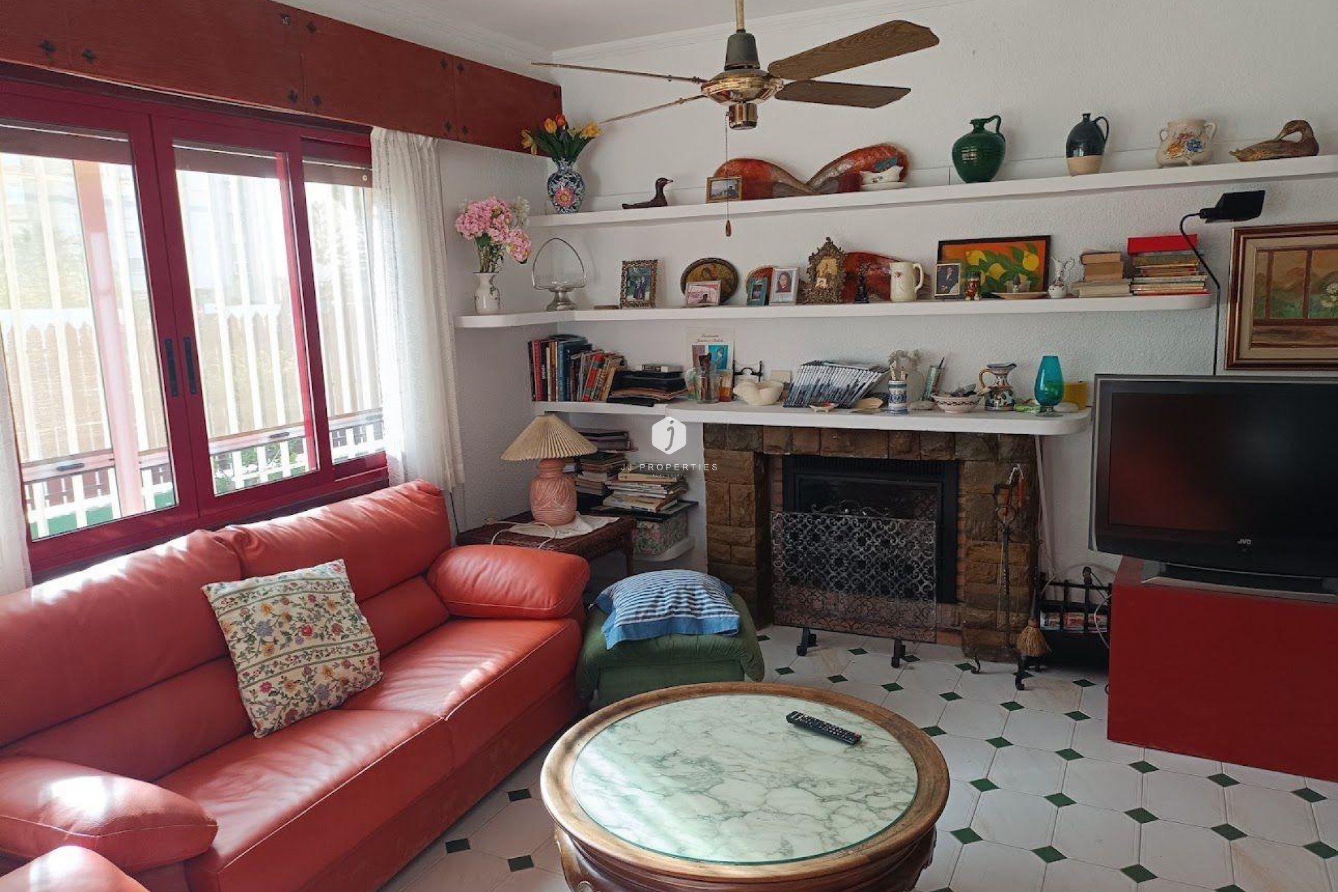 Z drugiej ręki - Villa -
Orihuela Costa - Campoamor