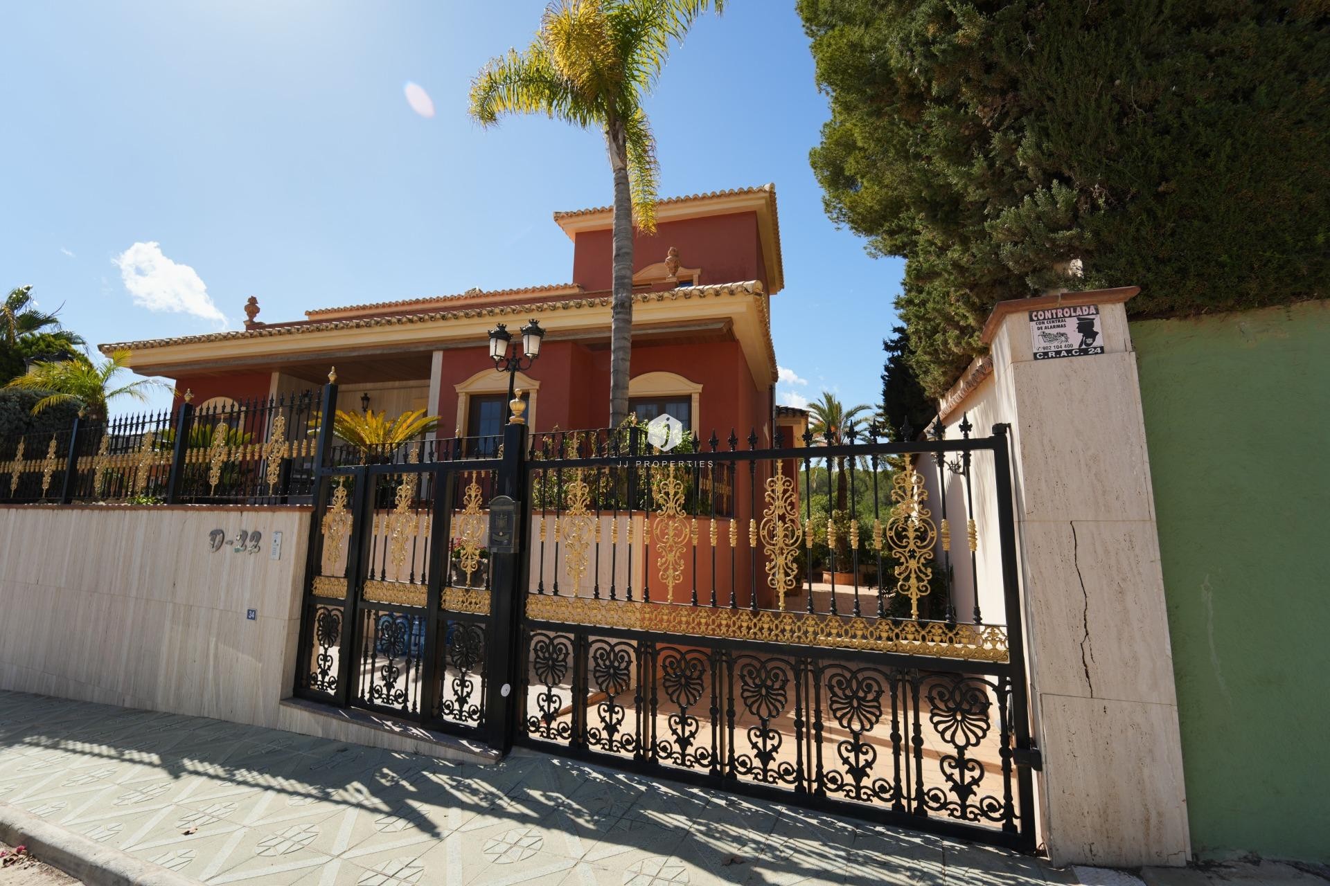 Z drugiej ręki - Villa -
Orihuela Costa - Campoamor