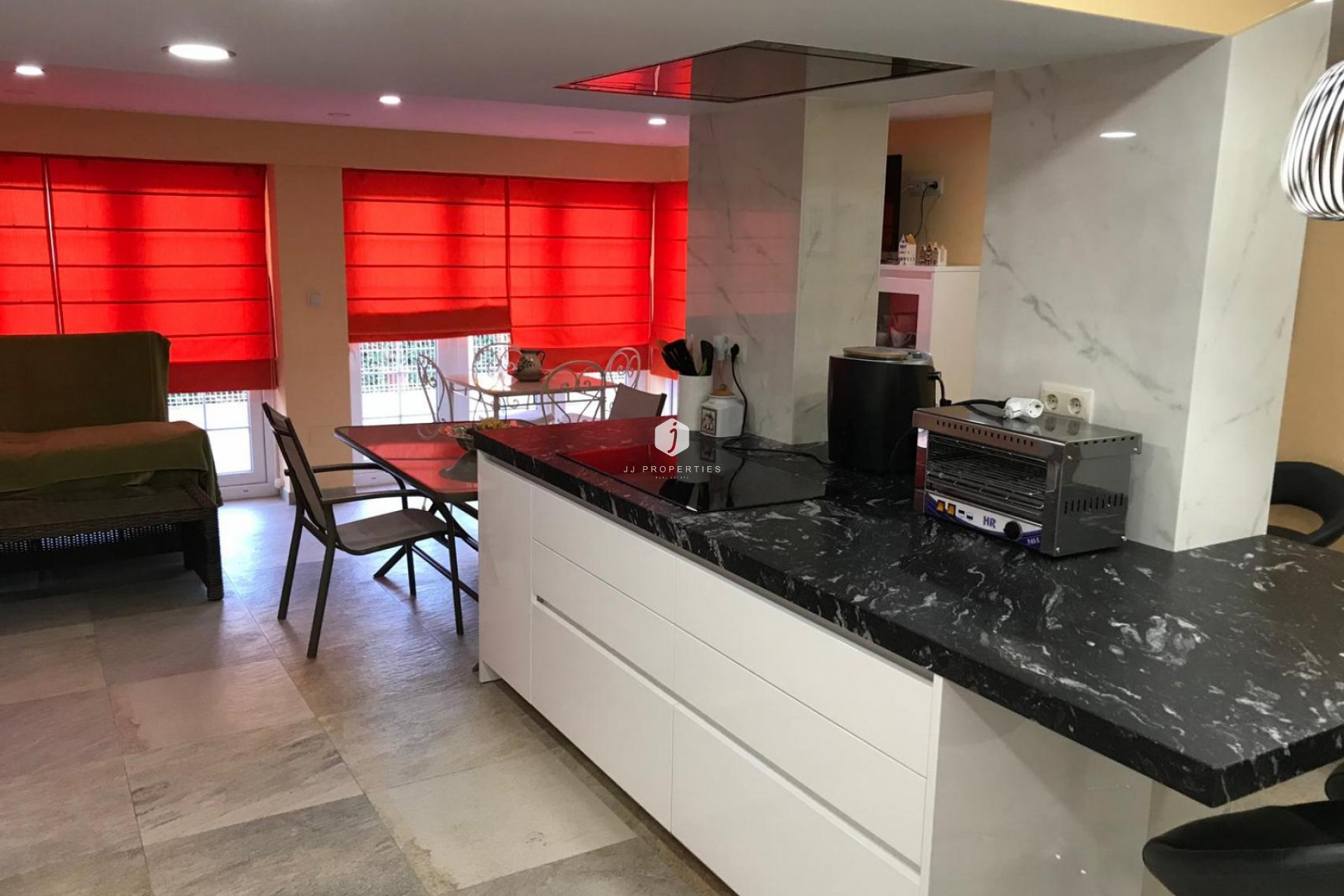 Z drugiej ręki - Villa -
Orihuela Costa - Costa Blanca