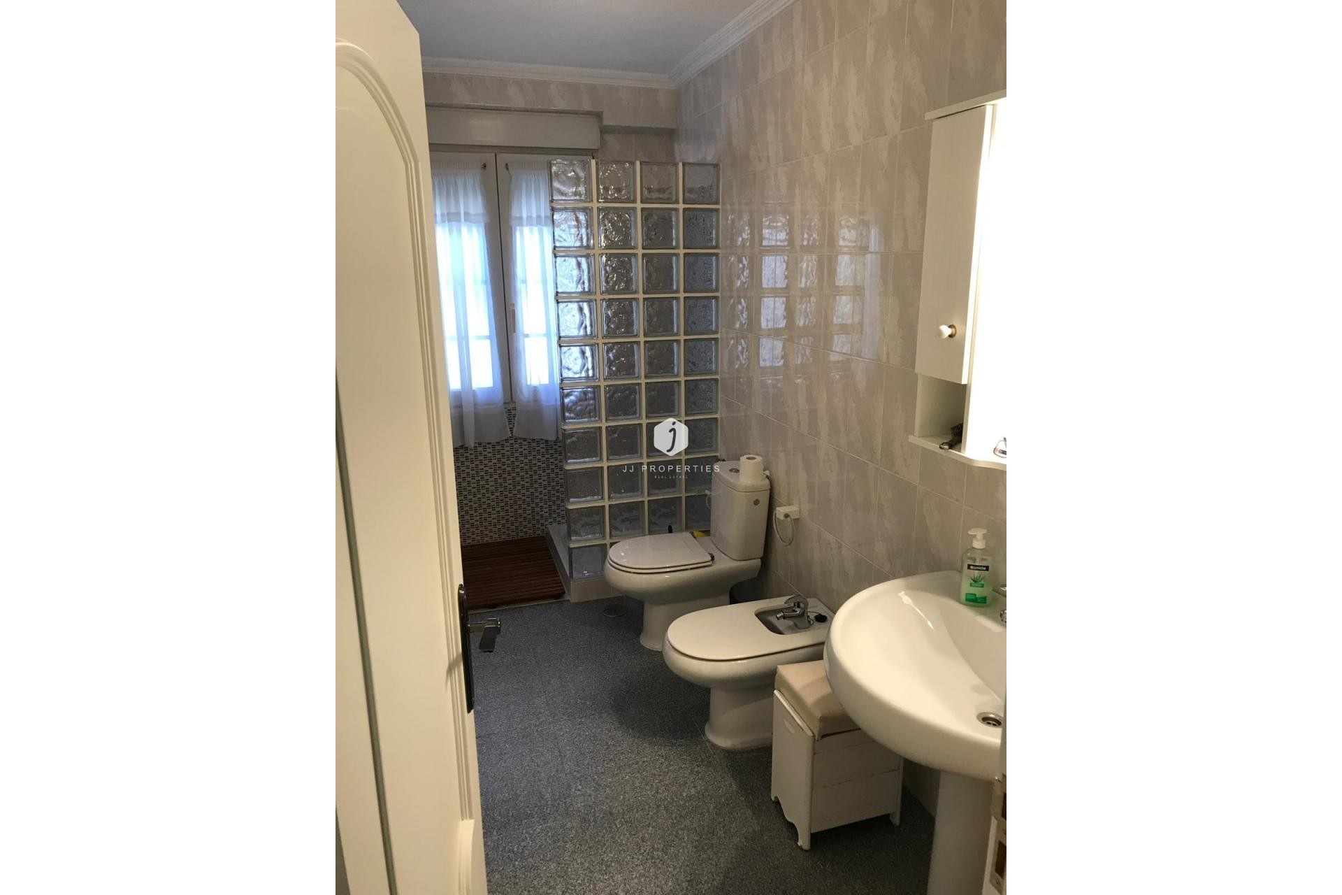 Z drugiej ręki - Villa -
Orihuela Costa - Costa Blanca