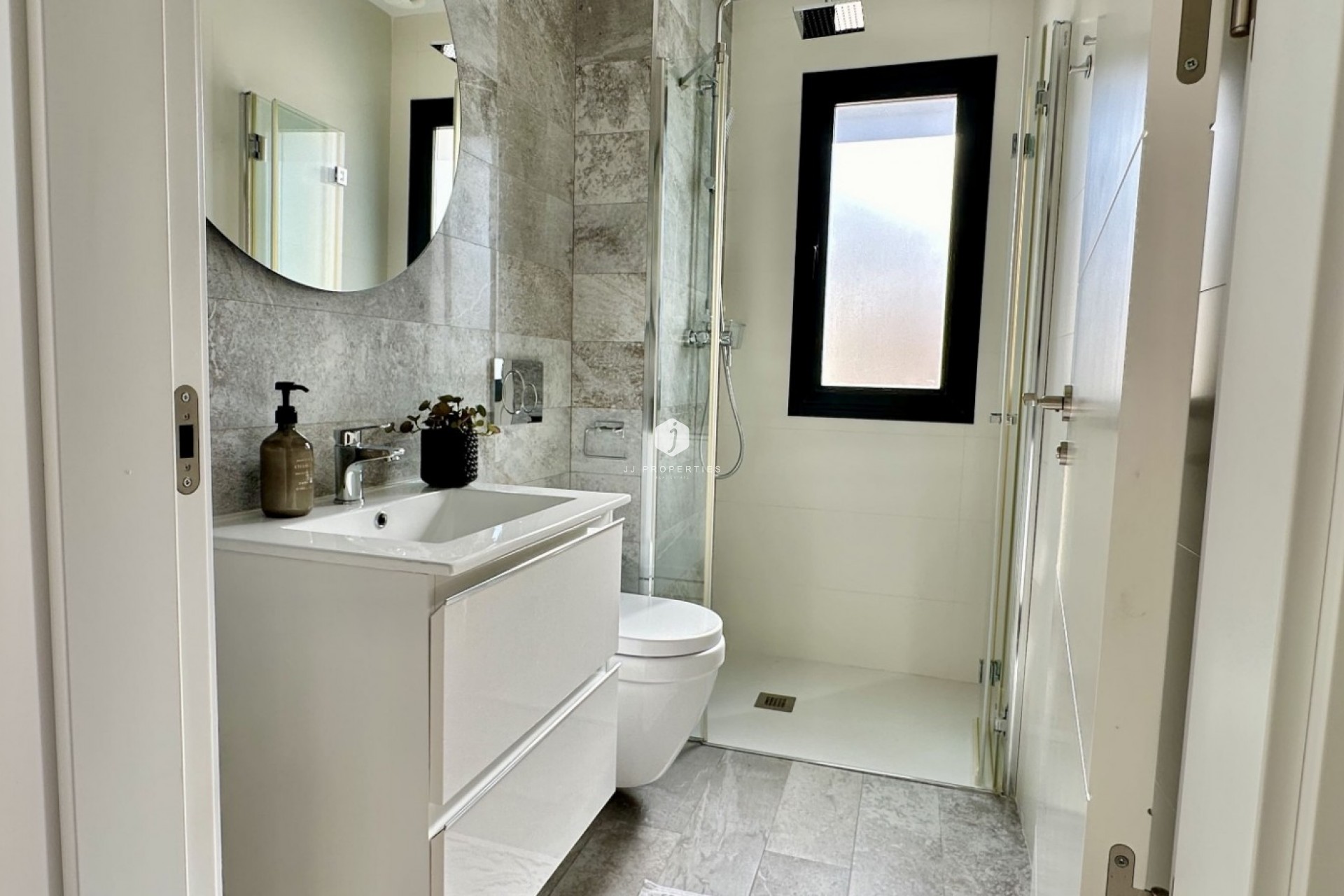 Z drugiej ręki - Villa -
Orihuela Costa - Costa Blanca