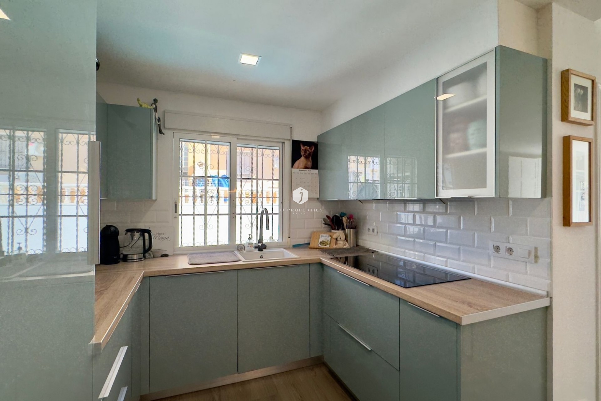 Z drugiej ręki - Villa -
Orihuela Costa - Costa Blanca