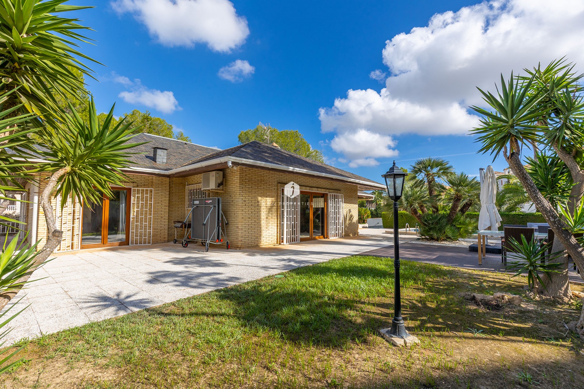 Z drugiej ręki - Villa -
Orihuela Costa - Costa Blanca