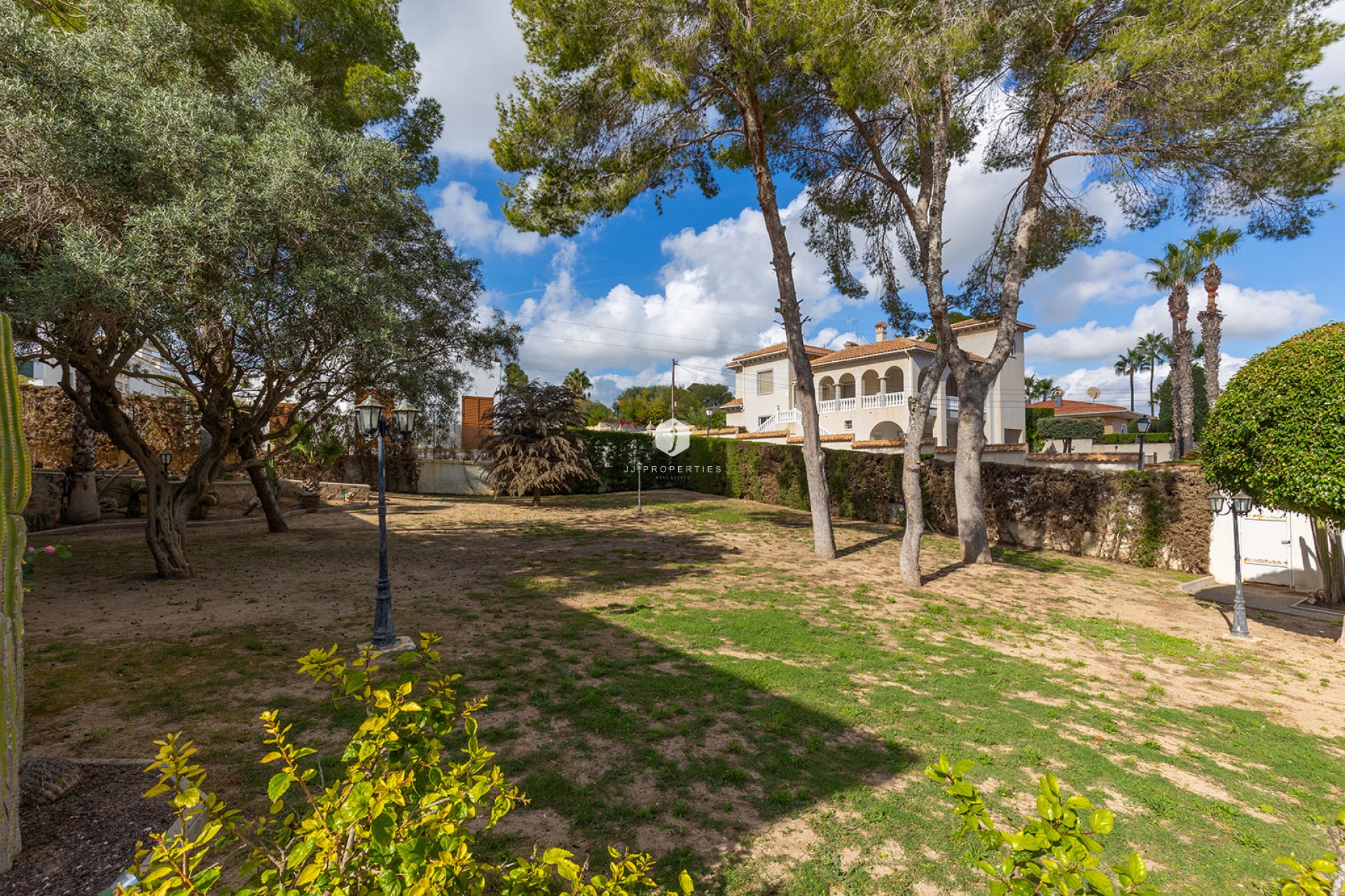 Z drugiej ręki - Villa -
Orihuela Costa - Costa Blanca