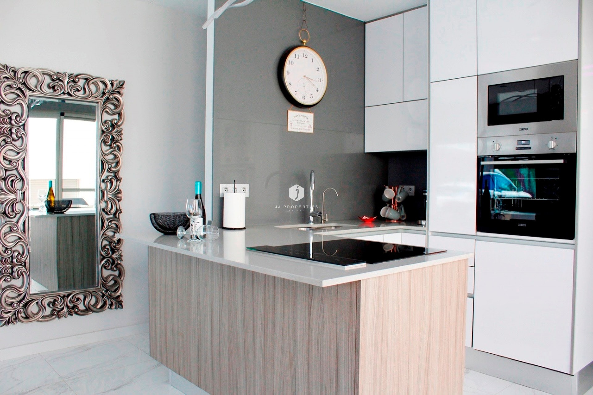 Z drugiej ręki - Villa -
Orihuela Costa - Costa Blanca