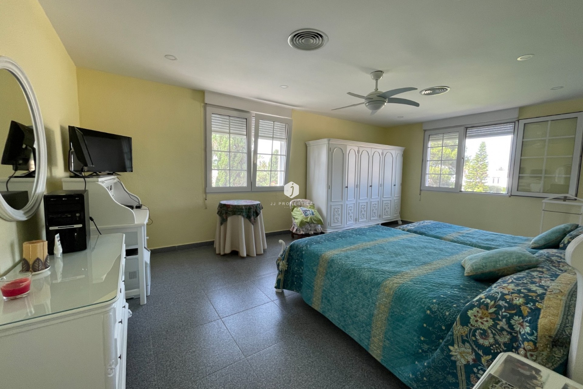 Z drugiej ręki - Villa -
Orihuela Costa - Costa Blanca