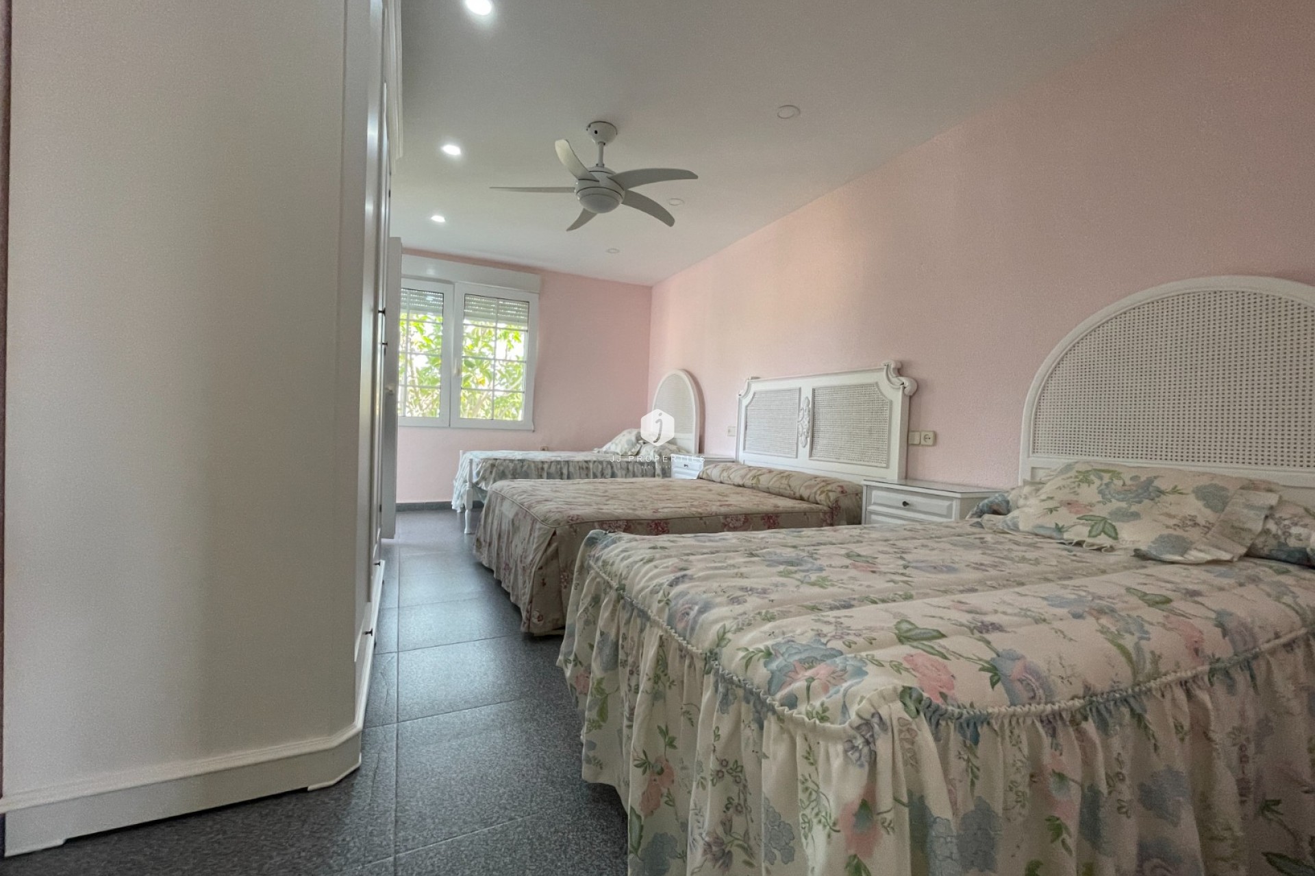 Z drugiej ręki - Villa -
Orihuela Costa - Costa Blanca