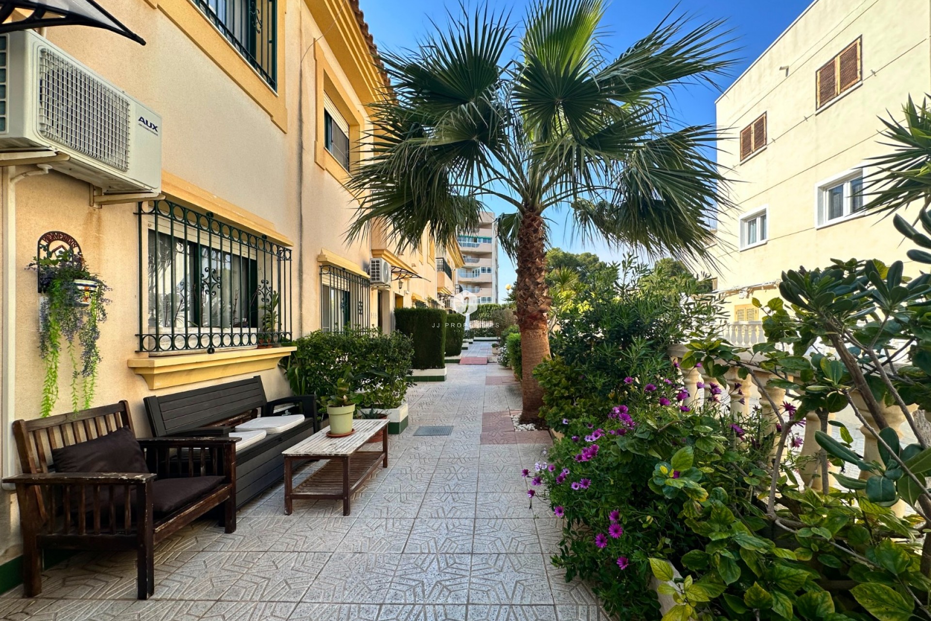 Z drugiej ręki - Villa -
Orihuela Costa - Costa Blanca