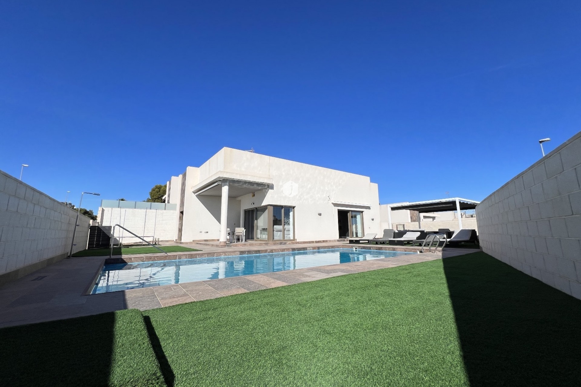 Z drugiej ręki - Villa -
Orihuela Costa - Costa Blanca