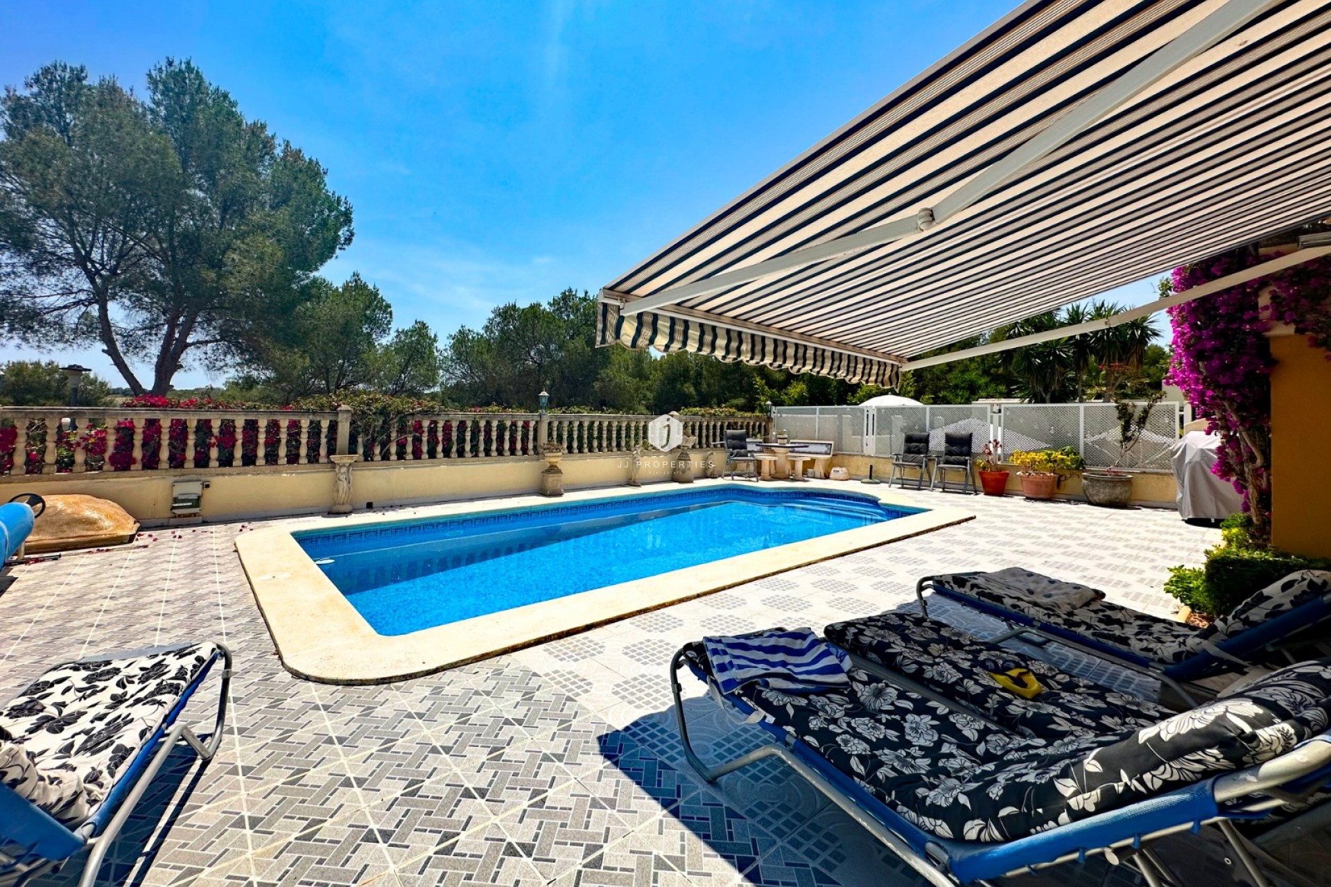 Z drugiej ręki - Villa -
Orihuela Costa - Costa Blanca