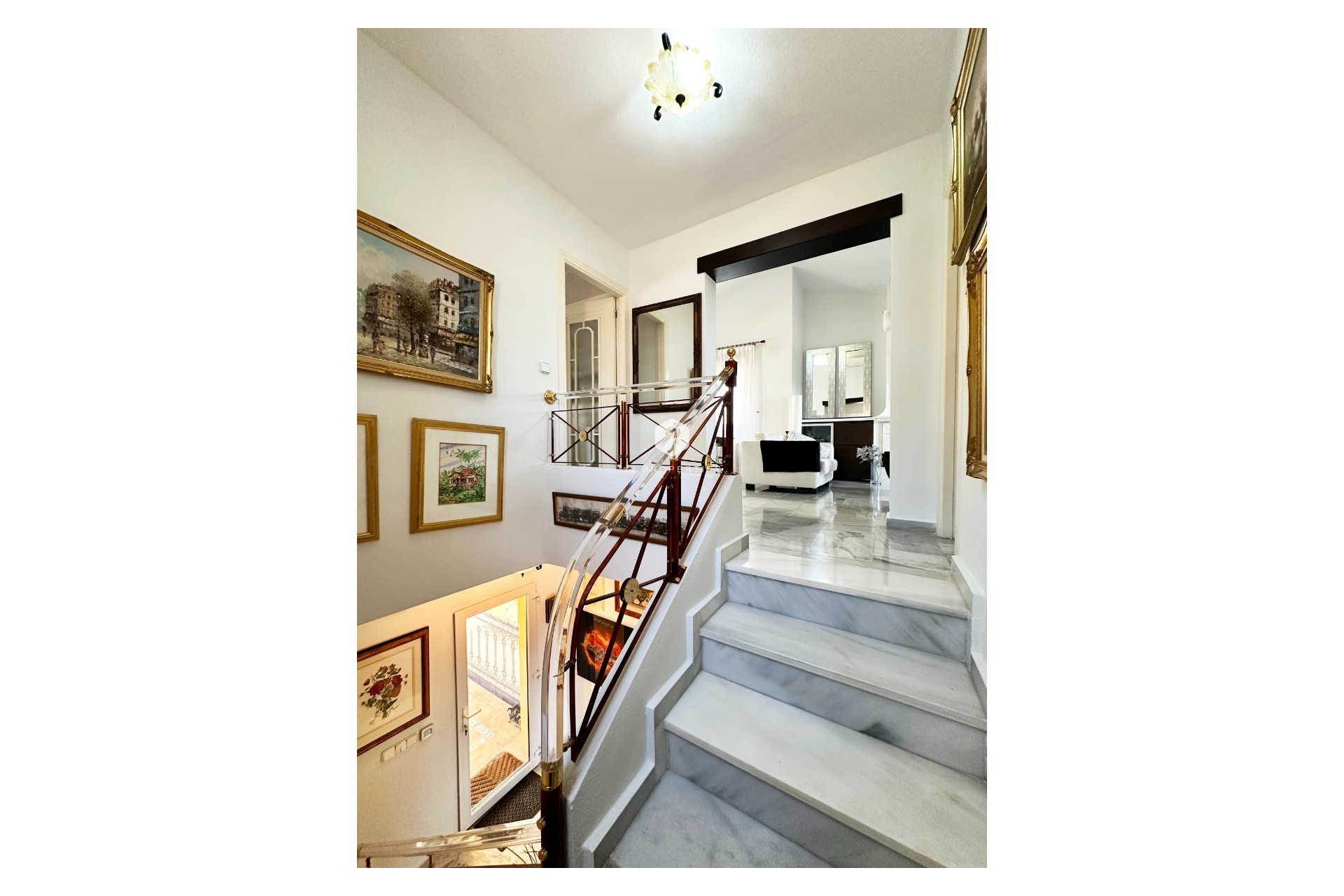 Z drugiej ręki - Villa -
Orihuela Costa - Costa Blanca