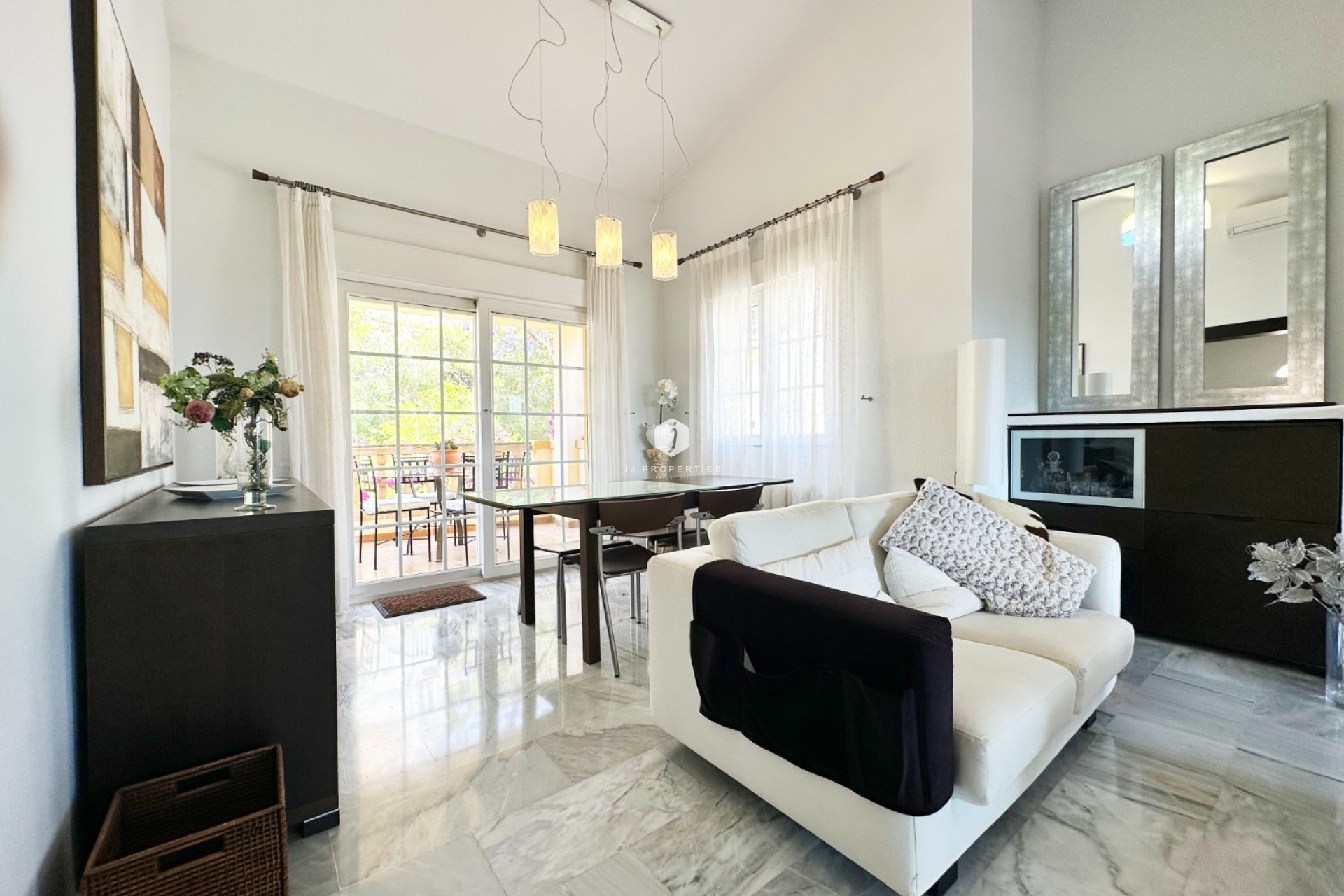 Z drugiej ręki - Villa -
Orihuela Costa - Costa Blanca