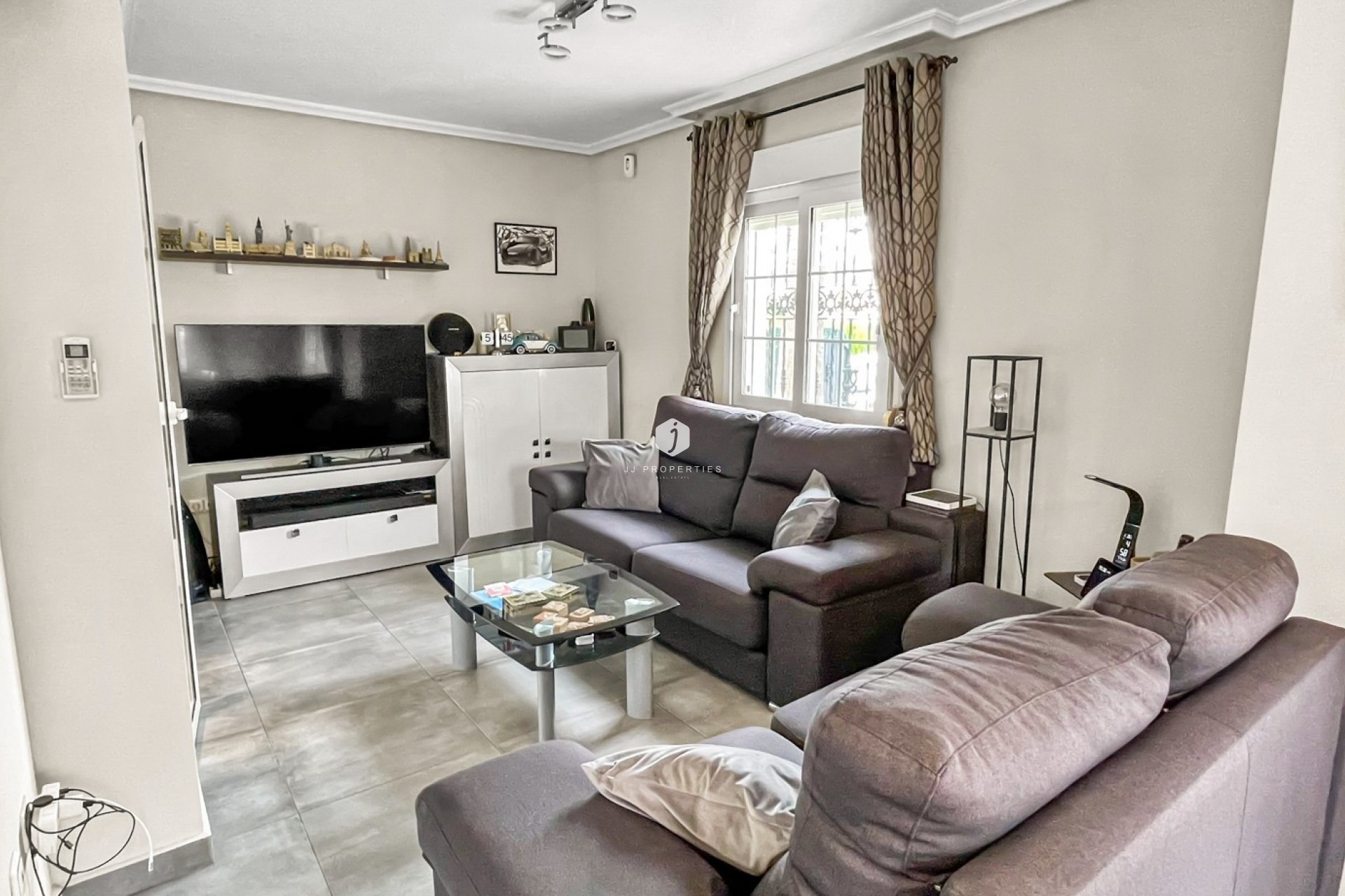 Z drugiej ręki - Villa -
Orihuela Costa - Costa Blanca