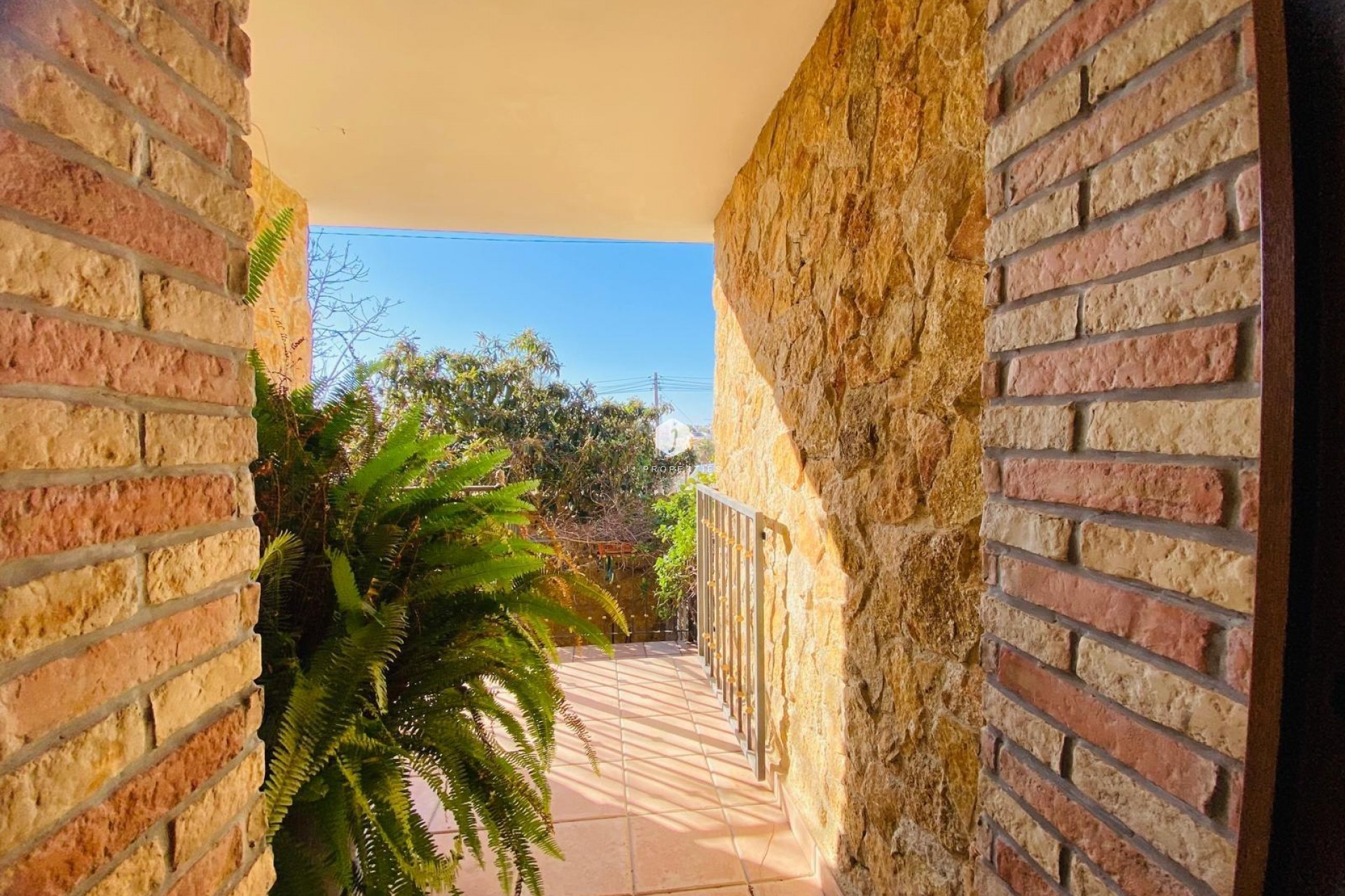 Z drugiej ręki - Villa -
Orihuela Costa - La Florida