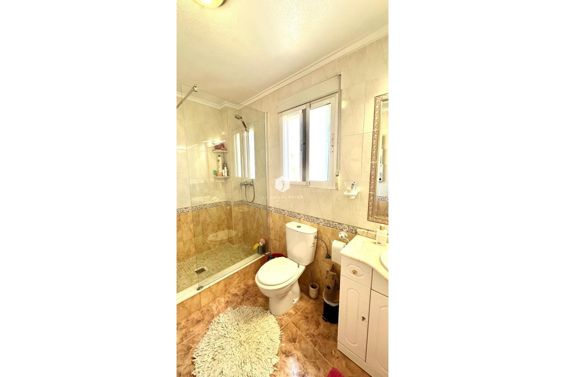 Z drugiej ręki - Villa -
Orihuela Costa - La Regia